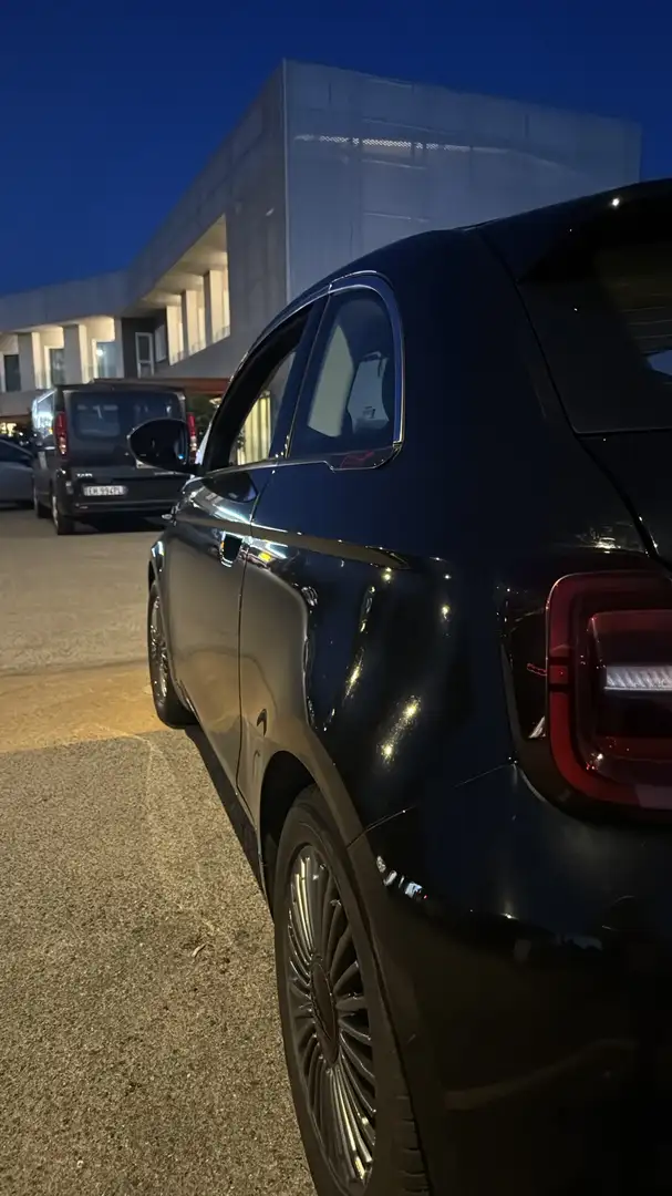 Fiat 500e 23,65 kWh (Red) - 2