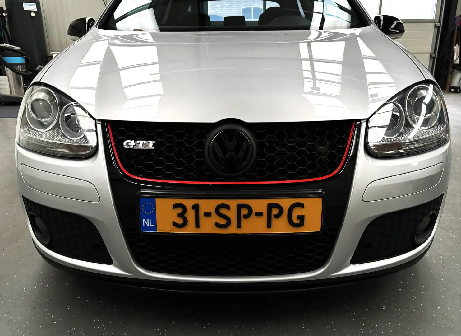 Volkswagen Golf GTI 2.0 TFSI - Wolfsburg Edition !! Gris - 2