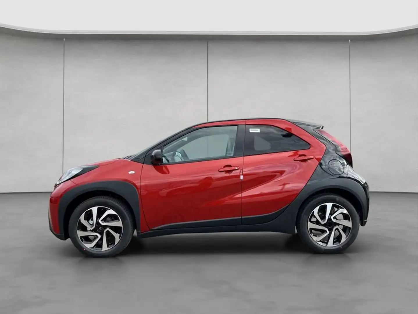 Toyota Aygo X X S-CVT Teamplayer Rot - 2