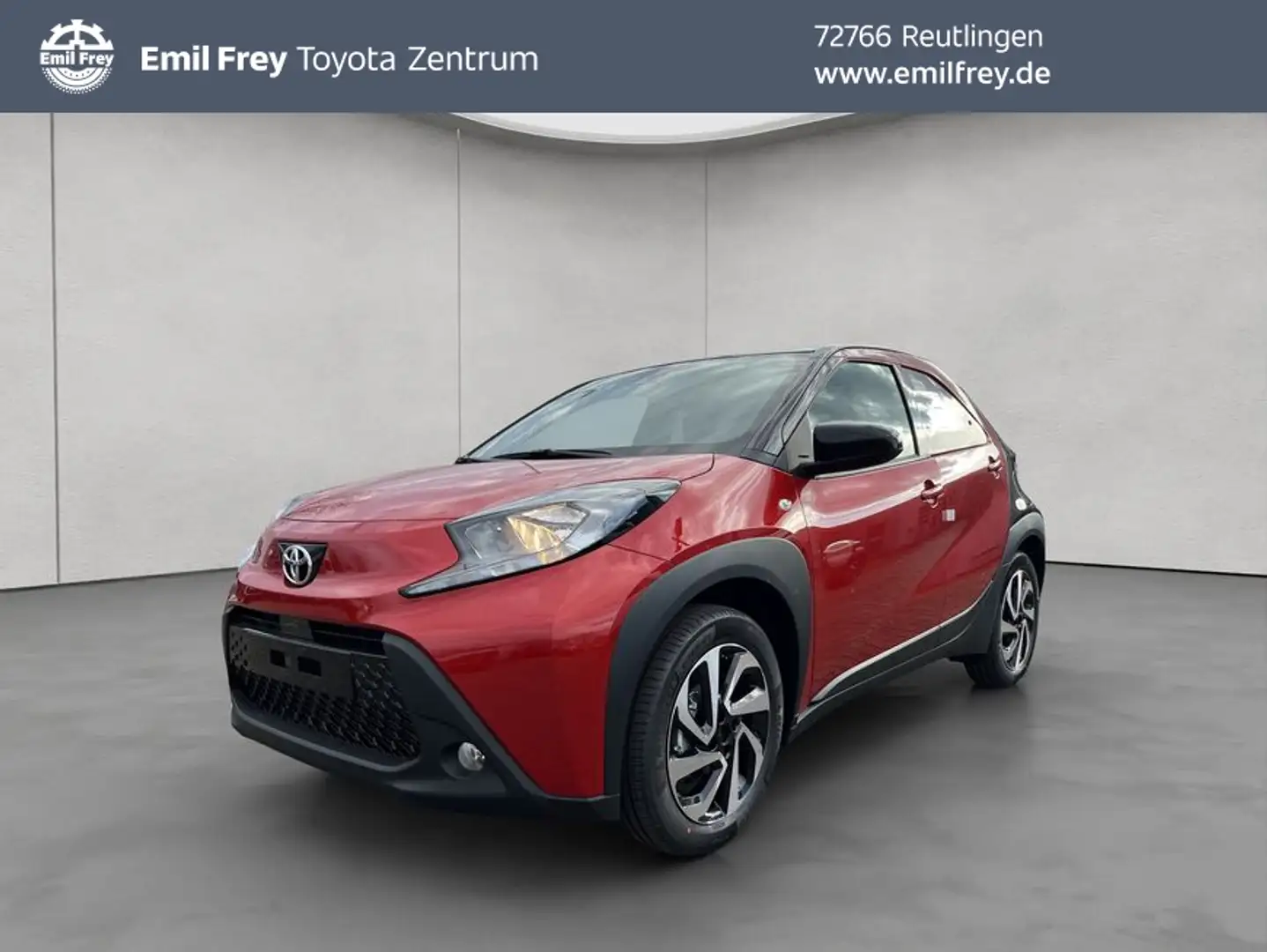 Toyota Aygo X X S-CVT Teamplayer Rood - 1