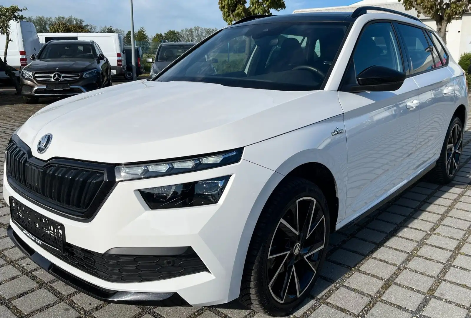 Skoda Kamiq Monte Carlo 1-Hd. DSG|LED|DAB Blanc - 1