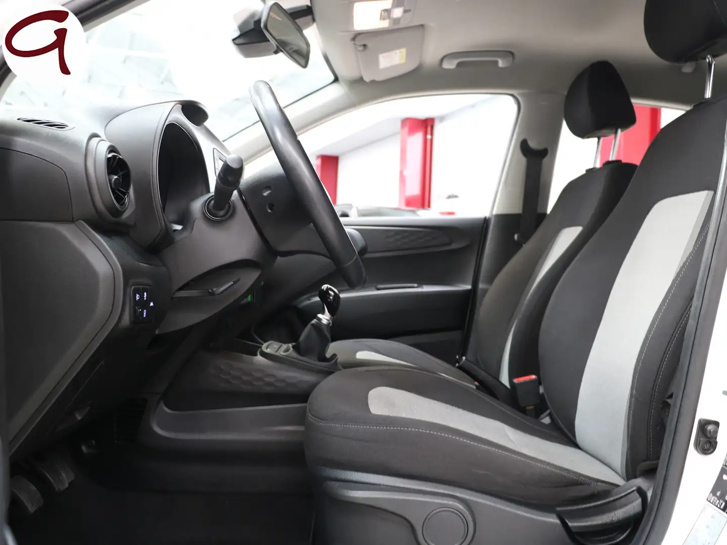Hyundai i10 1.0 MPI Essence Bianco - 2