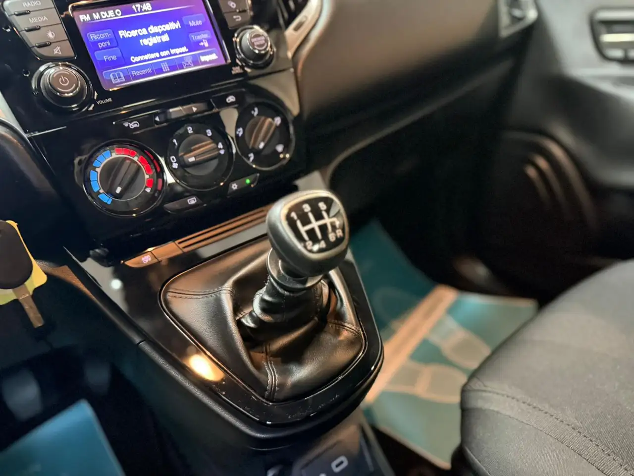 Lancia Ypsilon 2023 — фото 11