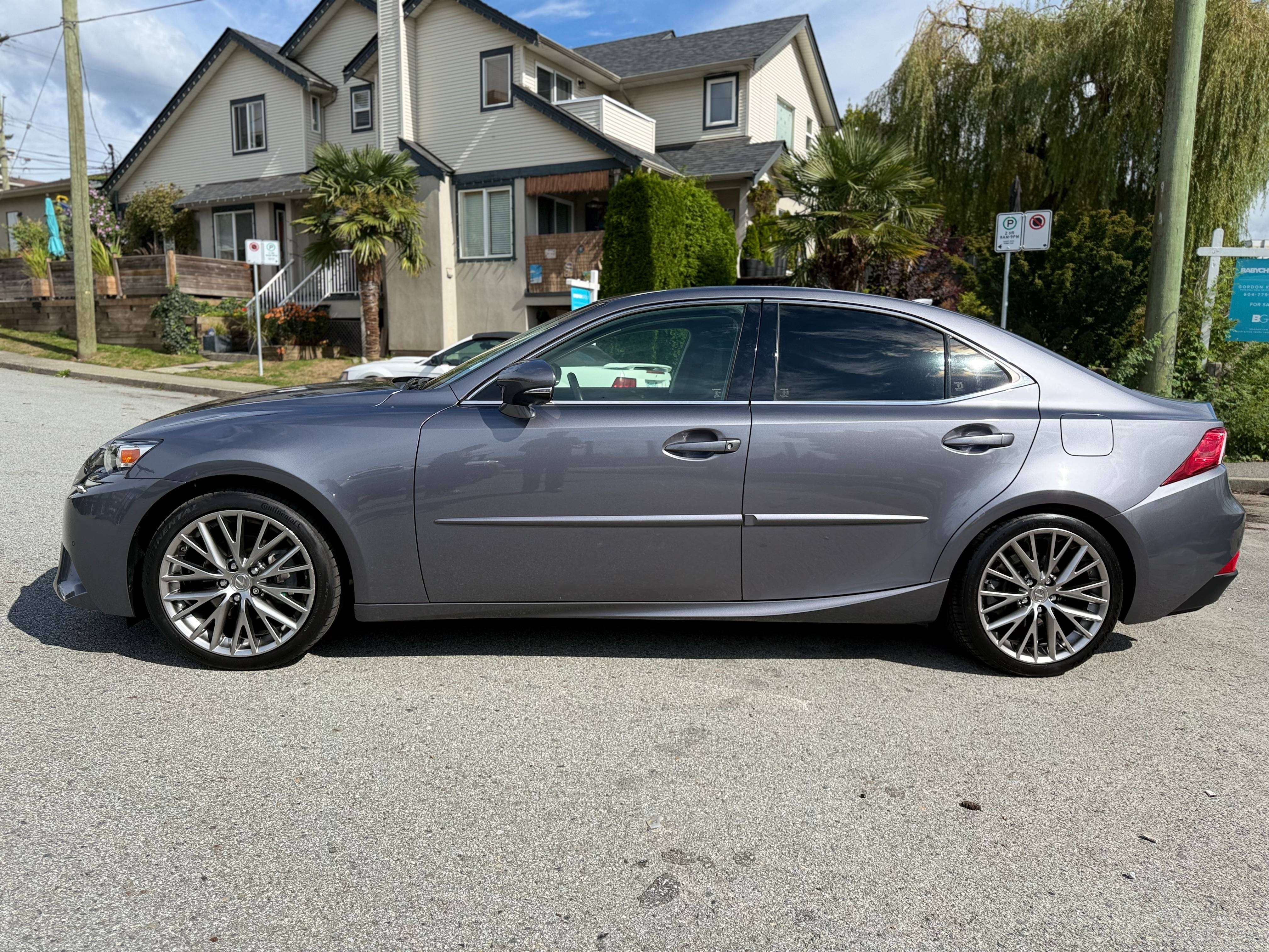 2015 Lexus IS — снимка 1