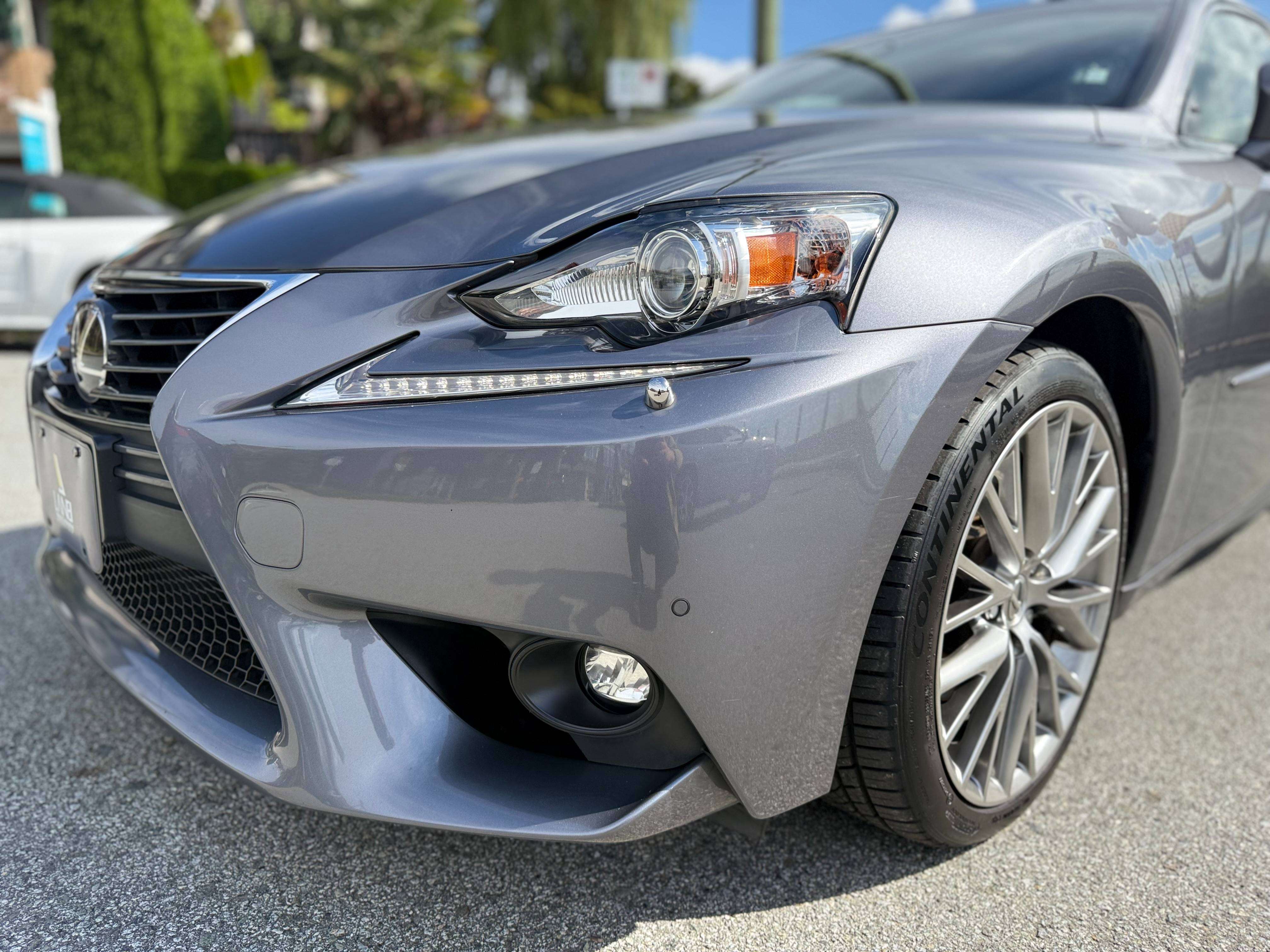 2015 Lexus IS — снимка 1