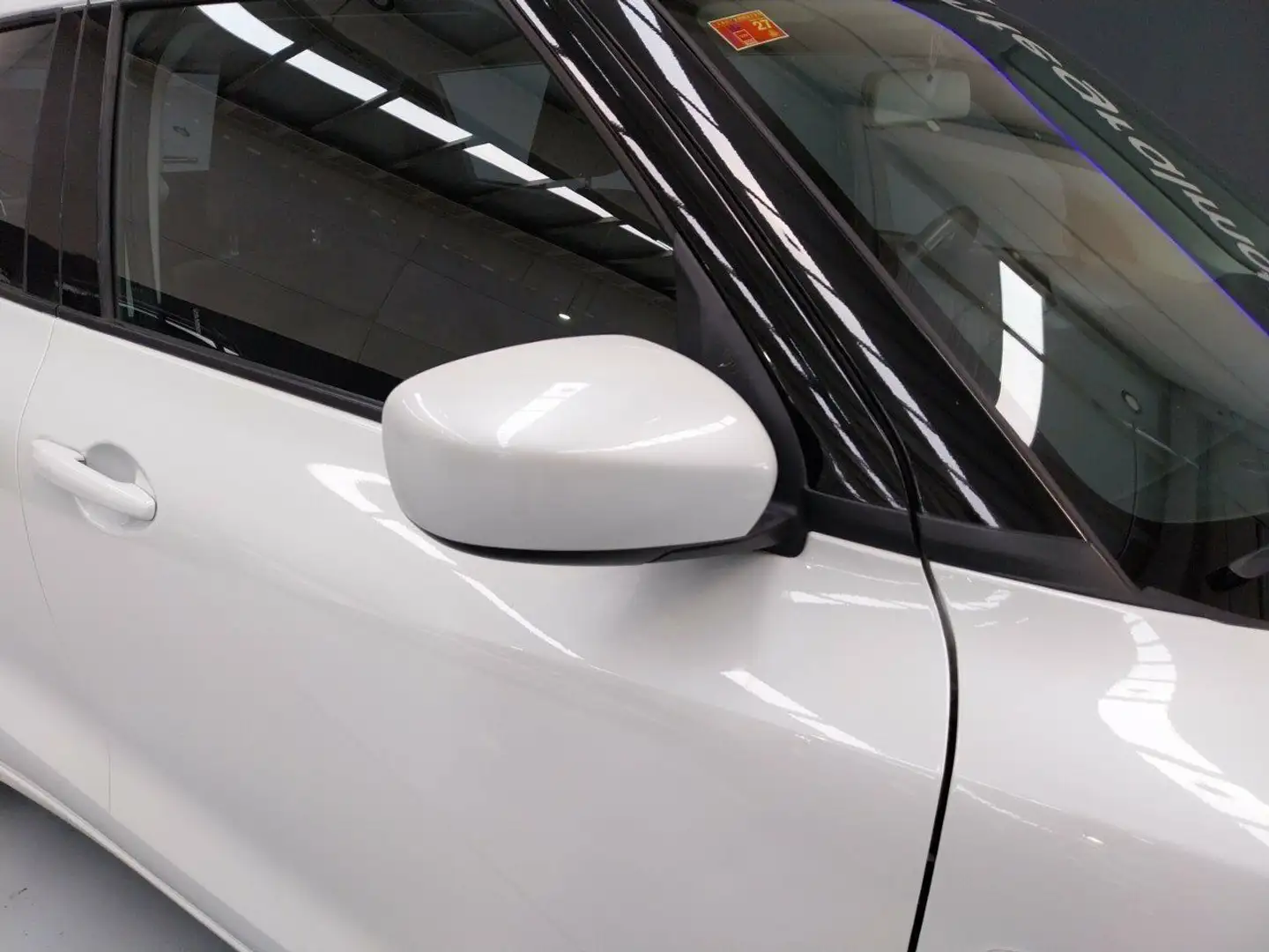 Suzuki Swift 1.2 GLE Mild Hybrid Blanco - 2