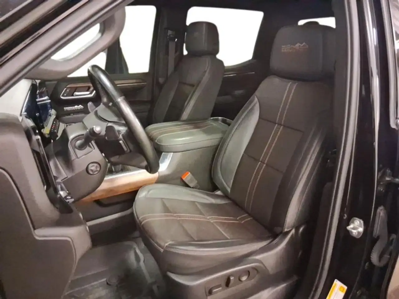 Chevrolet Silverado 1500 снимка Chevrolet Silverado 1500