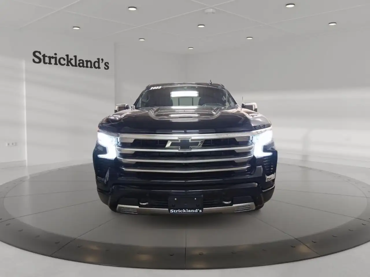 Chevrolet Silverado 1500 снимка Chevrolet Silverado 1500