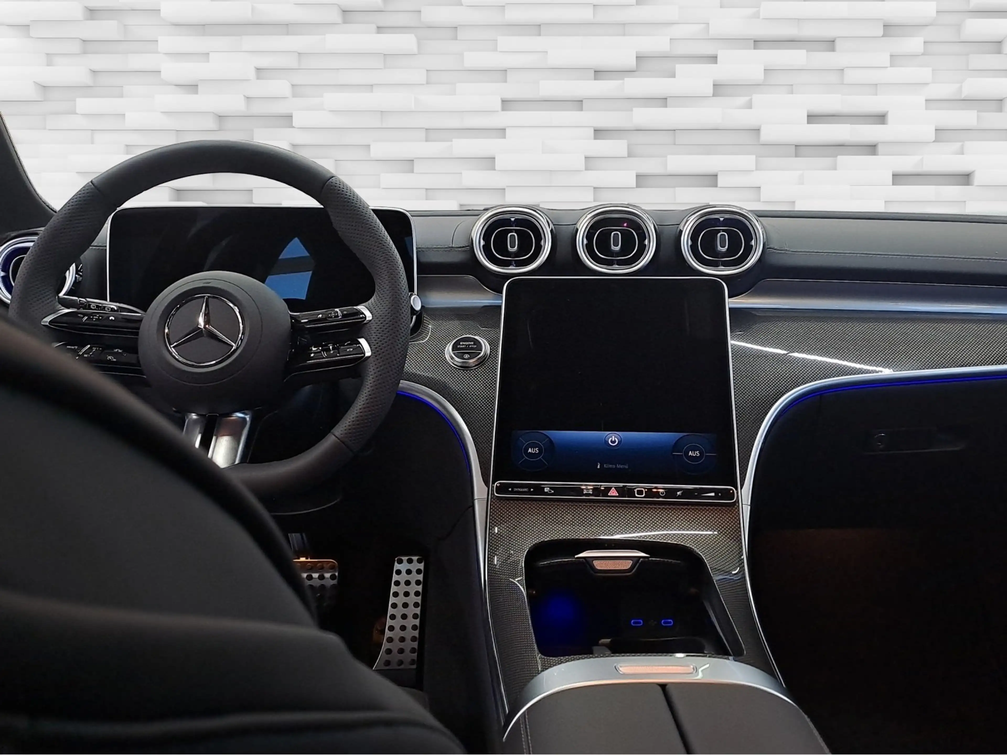 Mercedes-Benz C 220 d T AMG Night AHK/Pano/19"/Tot/360°/Sound3 — photo 6