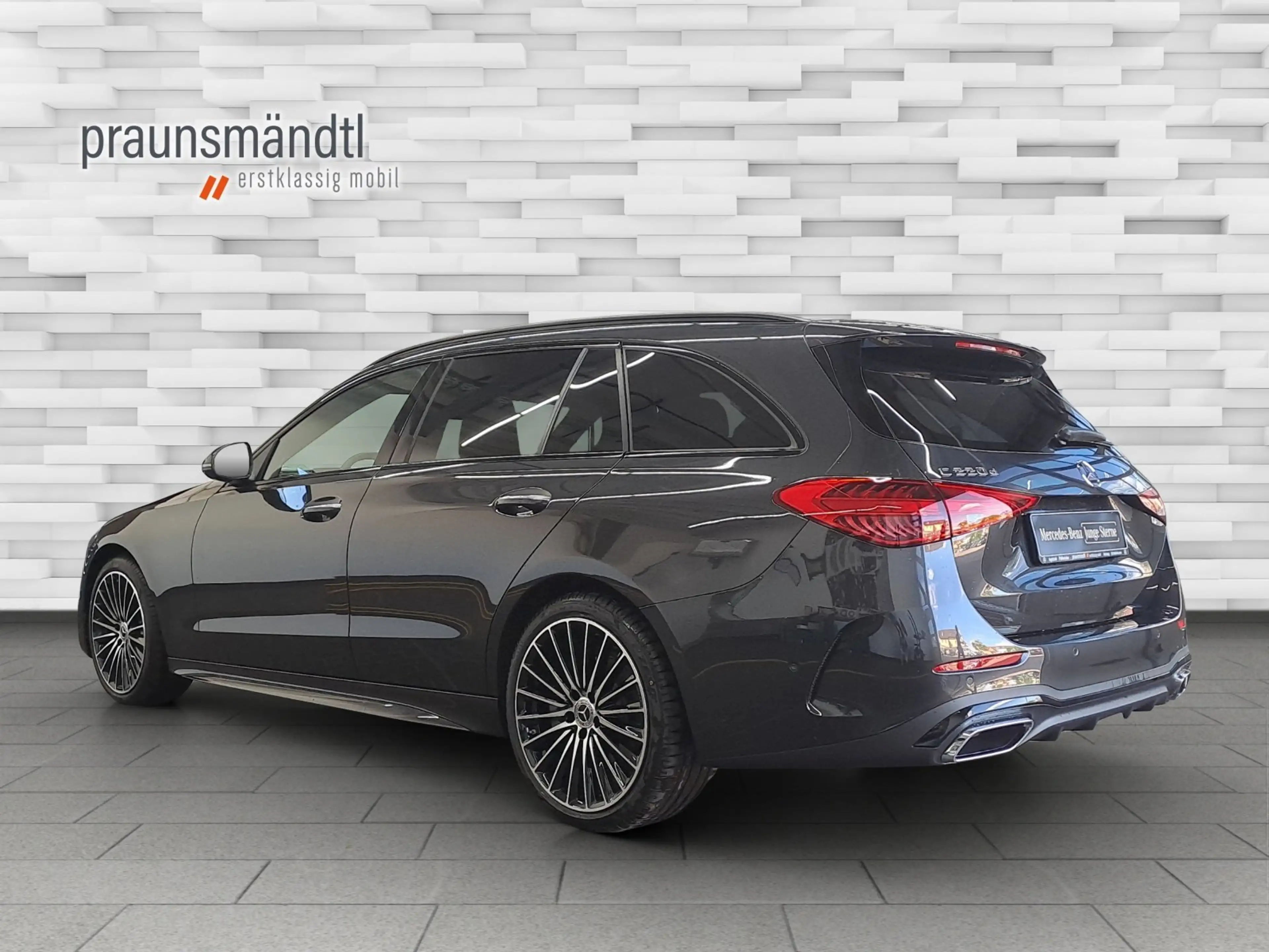 Mercedes-Benz C 220 d T AMG Night AHK/Pano/19"/Tot/360°/Sound3 — photo 2