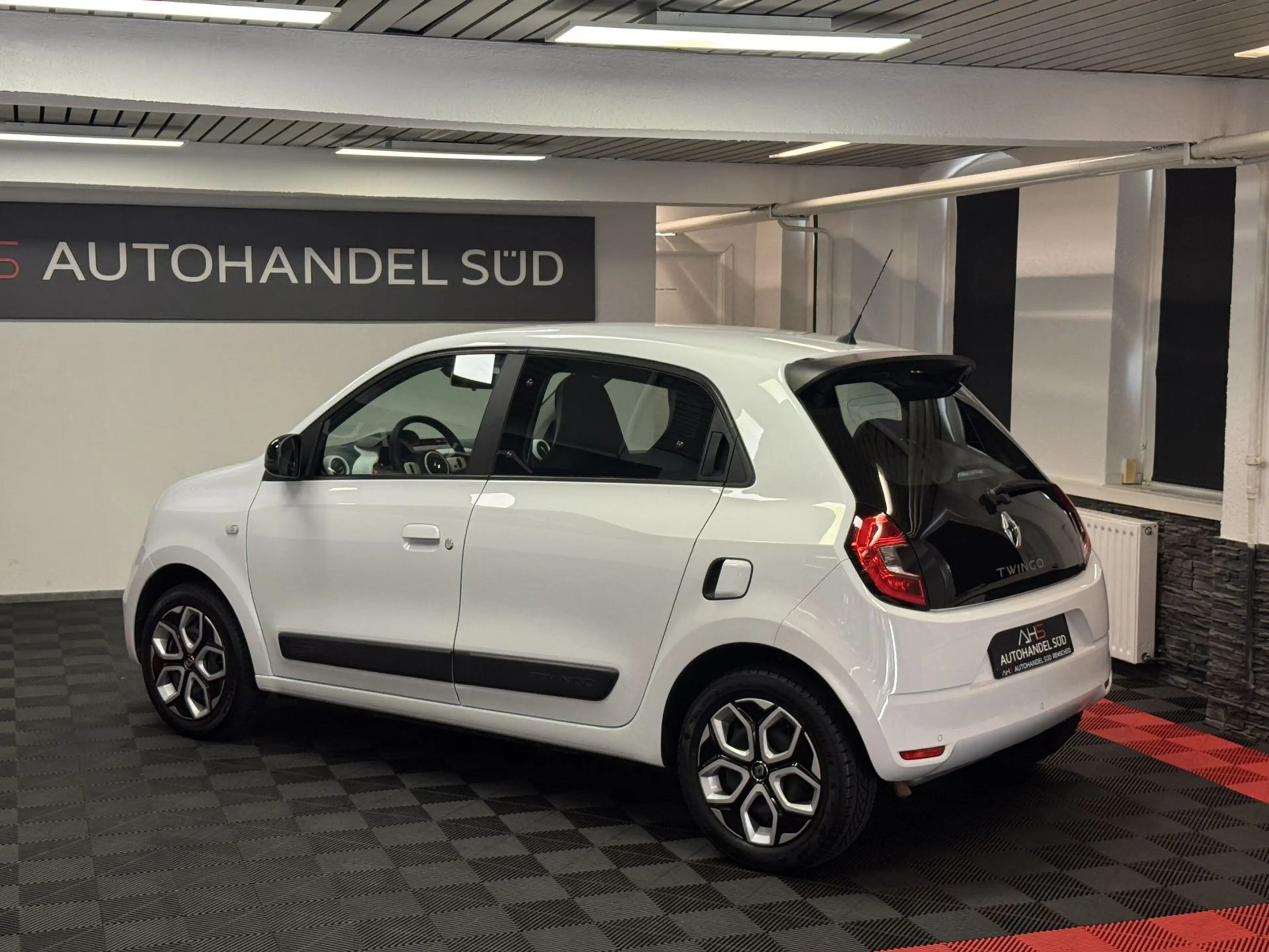 Renault Twingo Equilibre — photo 5