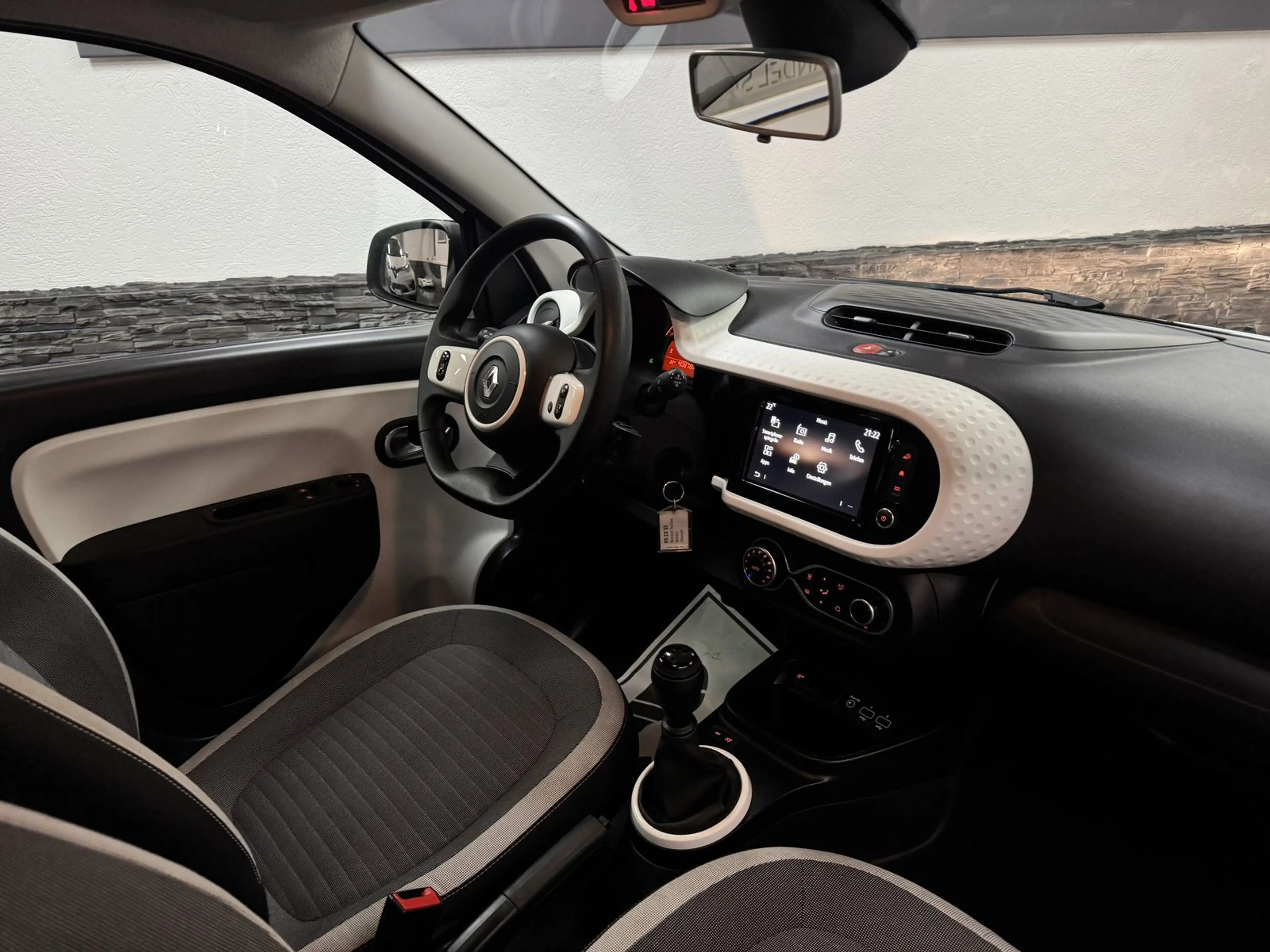Renault Twingo Equilibre — photo 9