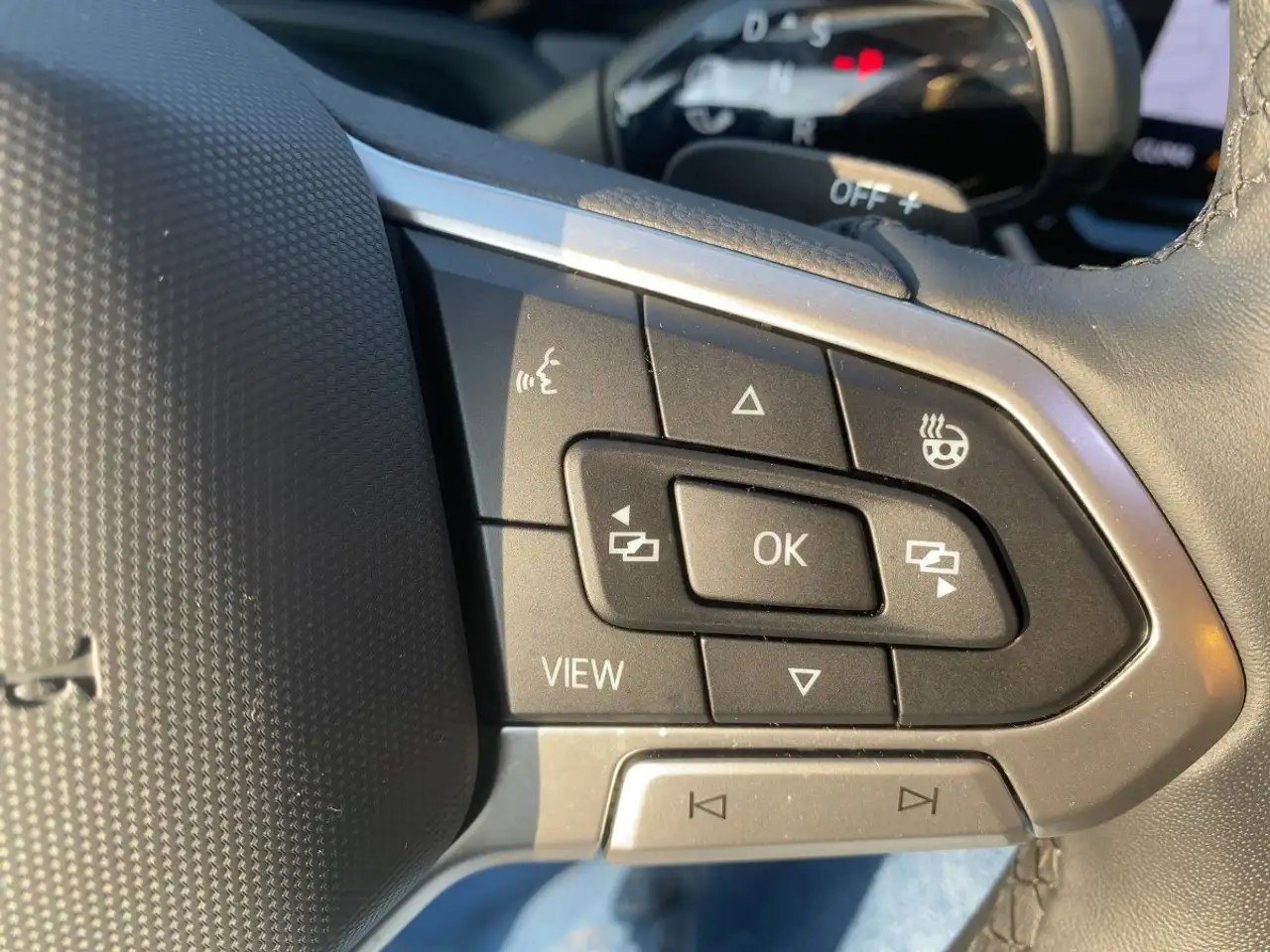 Volkswagen Passat *DSG*ACC*Kamera*LED*Navi*SHZ*Apple* 11