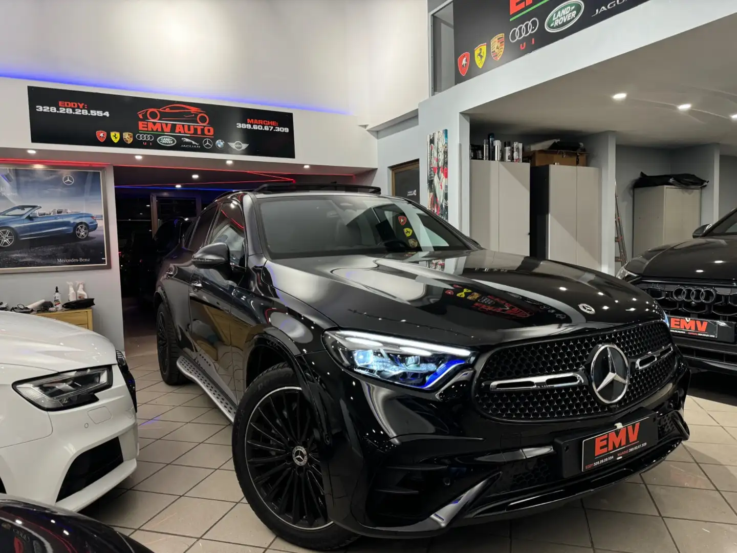 Mercedes-Benz GLC 300 GLC 300d 4Matic Mild Hybrid AMG Premium Plus Black - 1