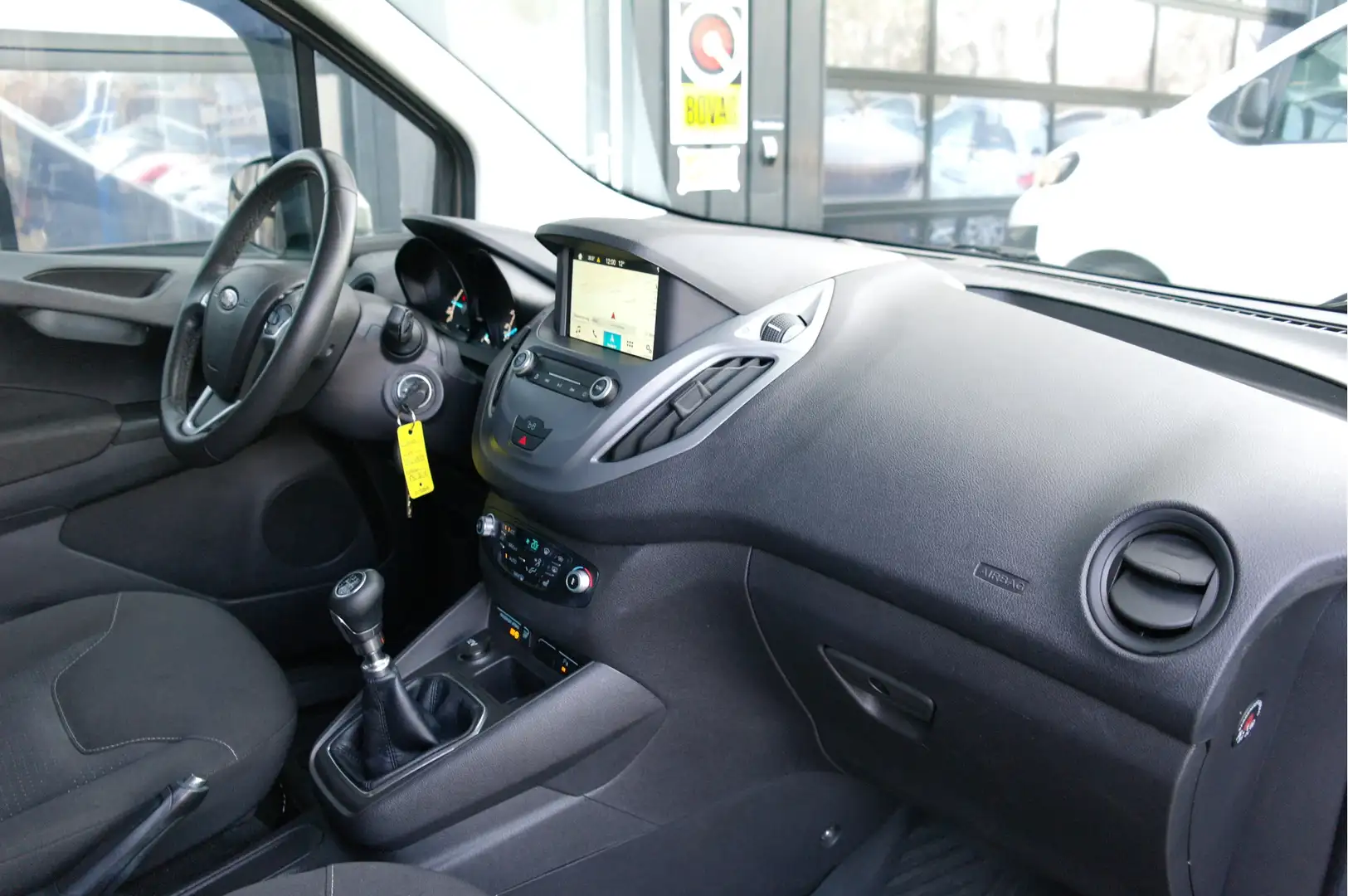 Ford Transit Courier 1.5 TDCI Limited | Euro 6 | Carplay | Navi | Clima Grijs - 2