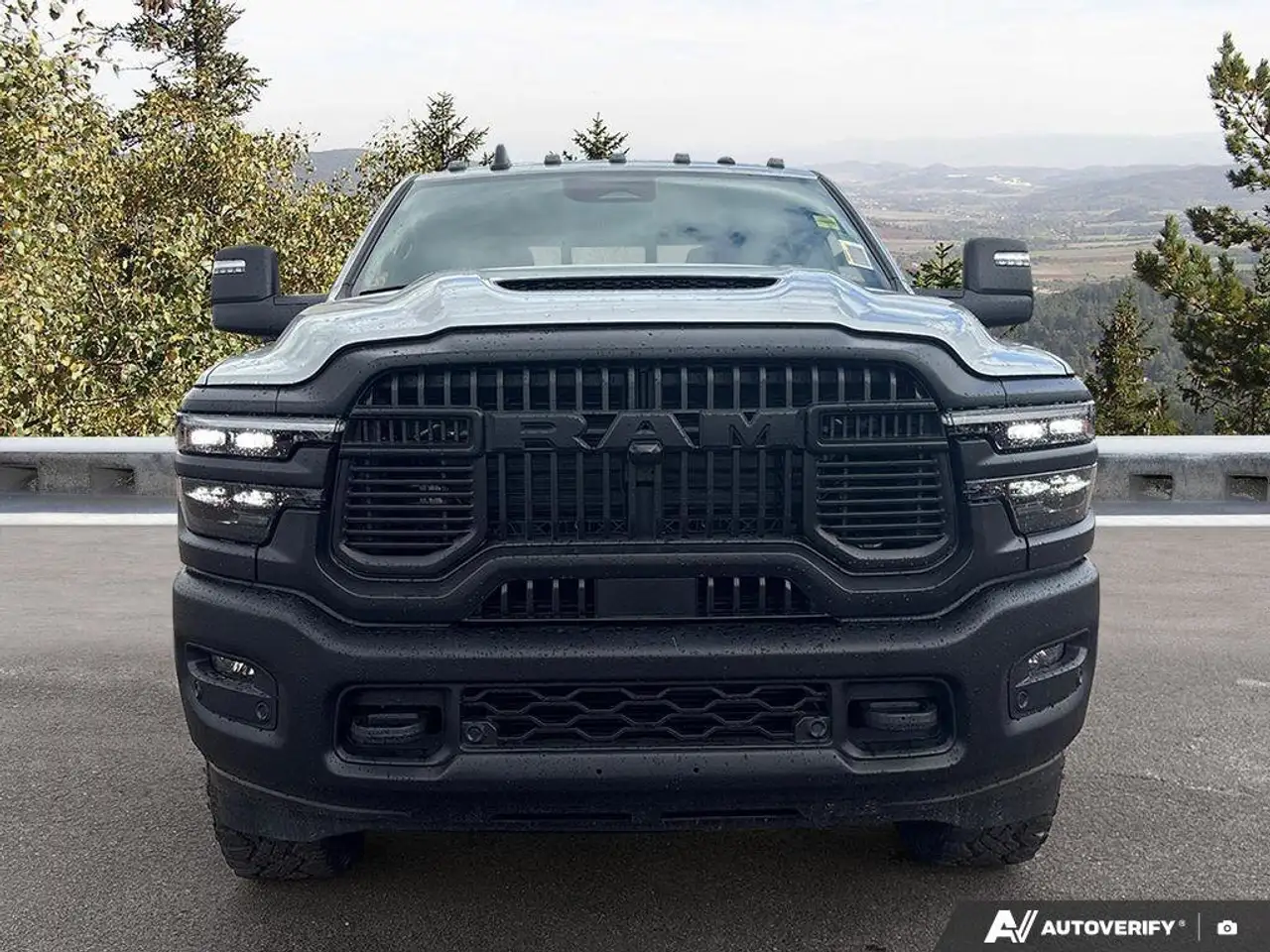 RAM 2500 снимка RAM 2500