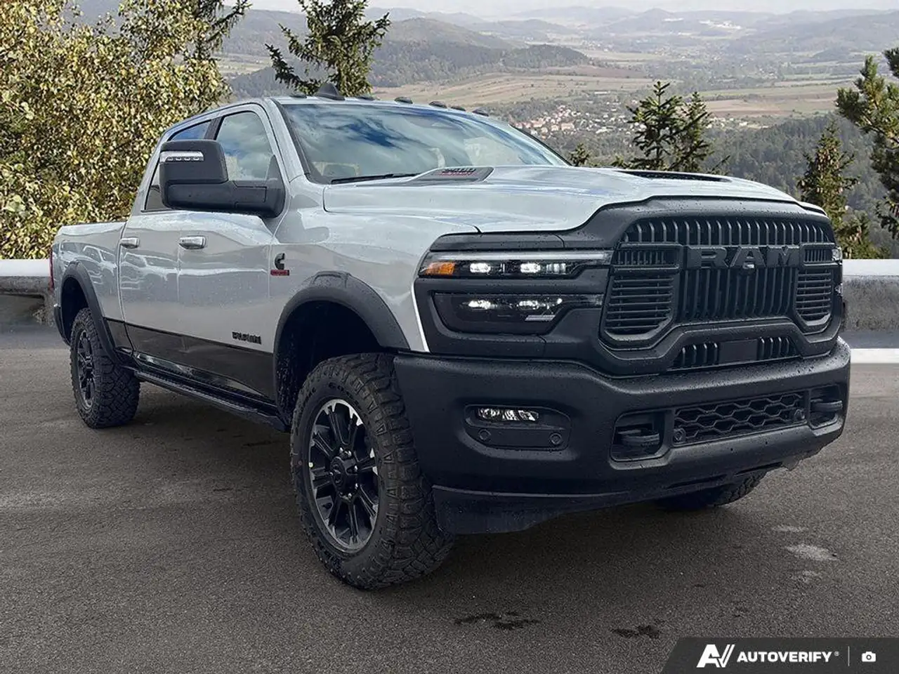 RAM 2500 снимка RAM 2500
