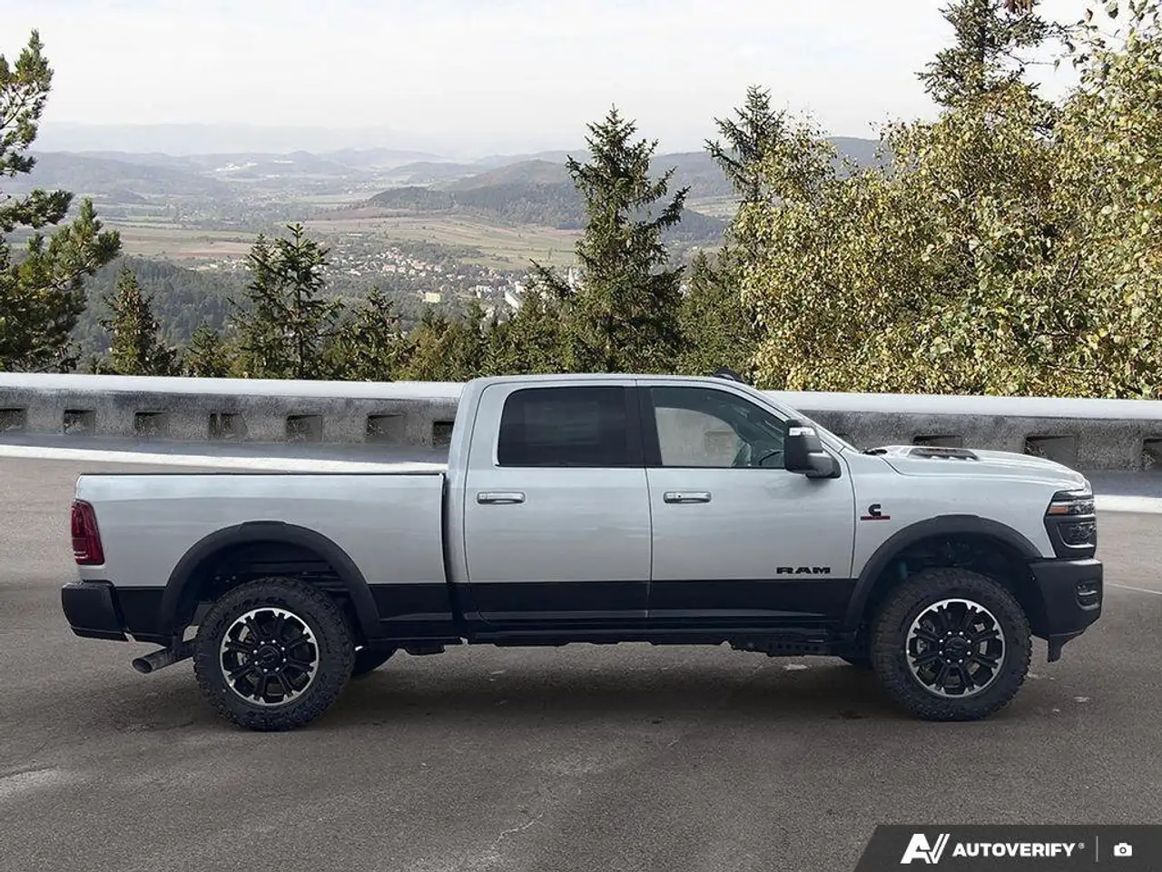 RAM 2500 снимка RAM 2500