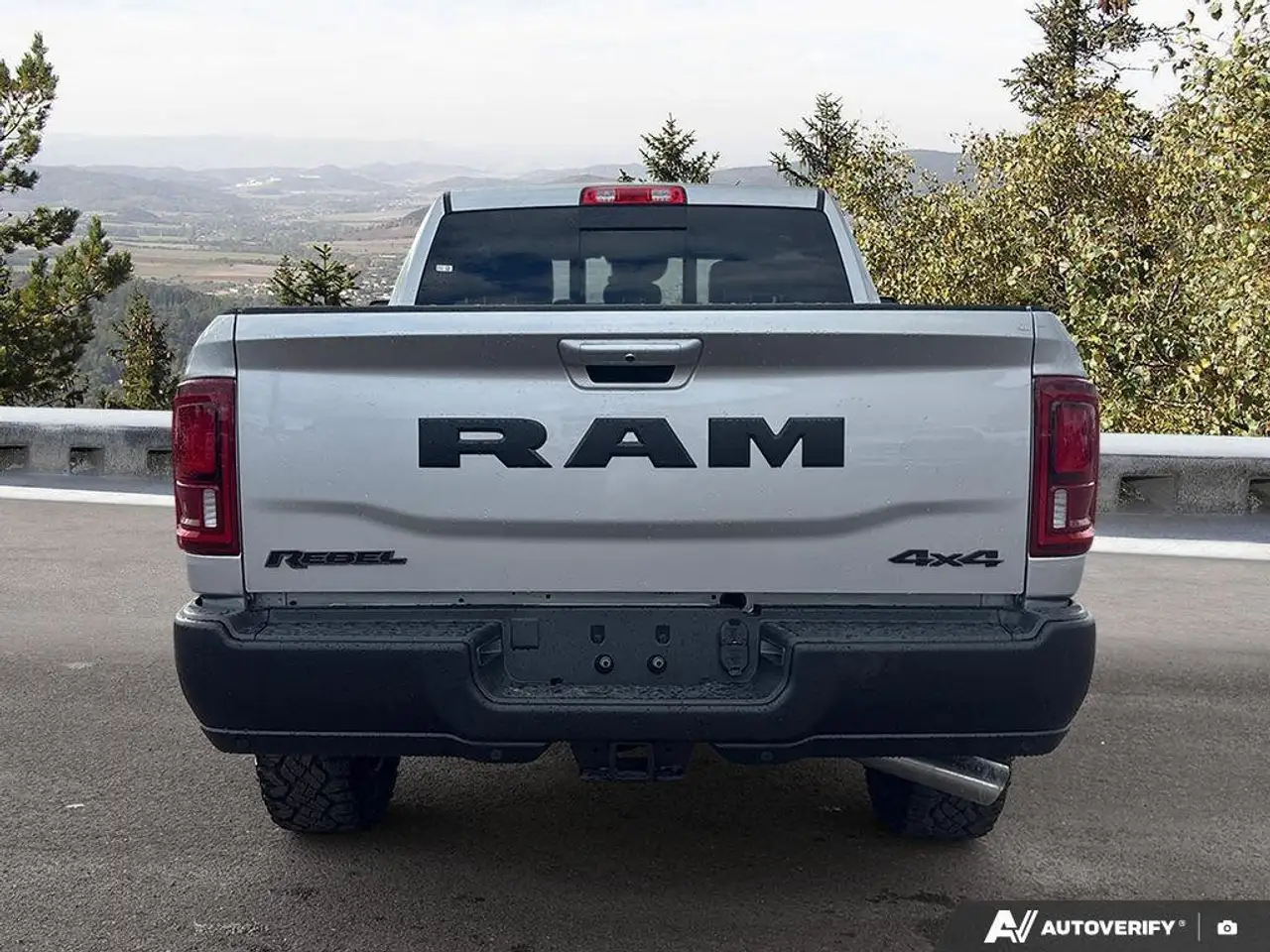 RAM 2500 снимка RAM 2500