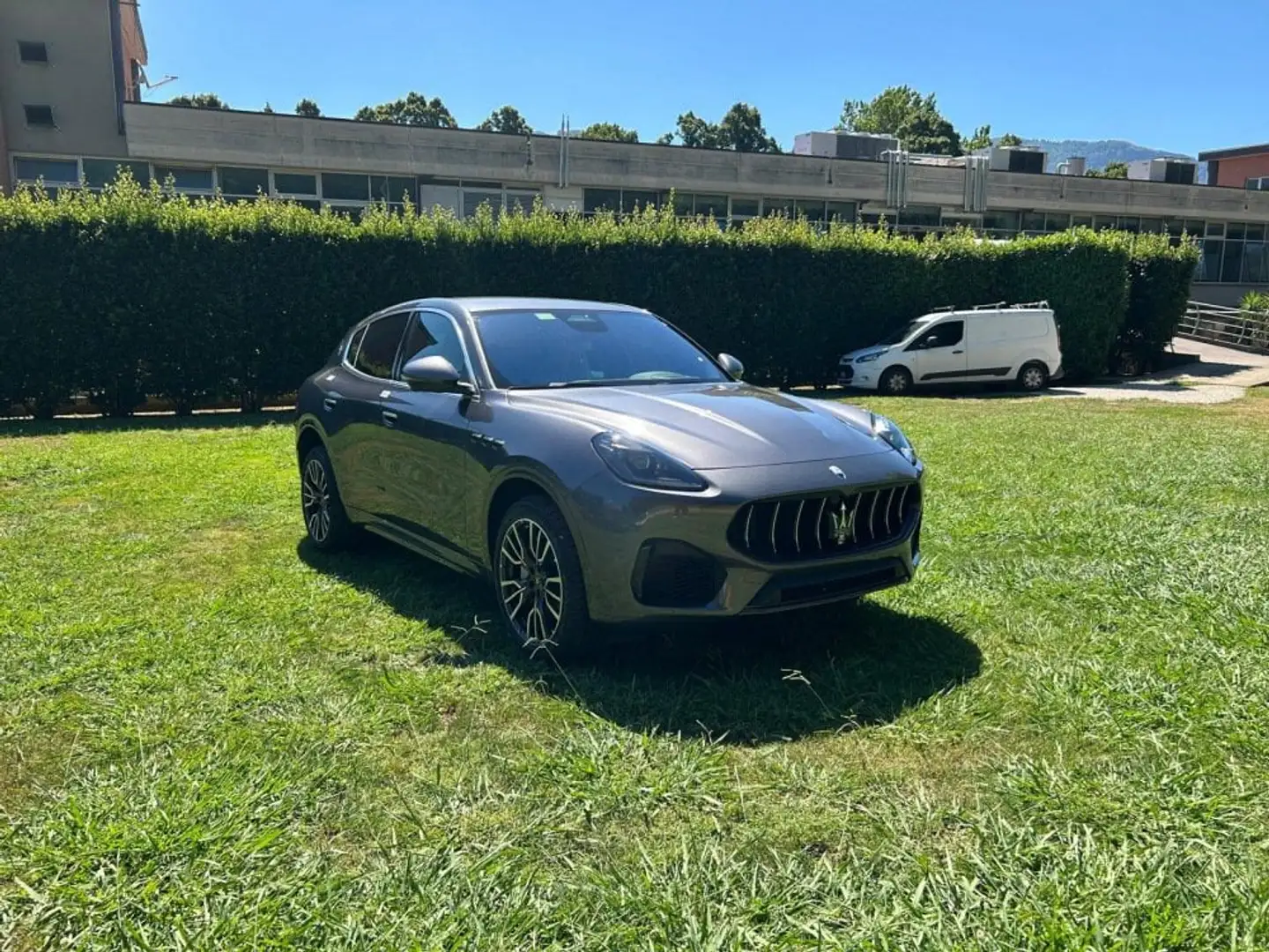 Maserati Grecale 2.0 mhev 250cv auto Grau - 2