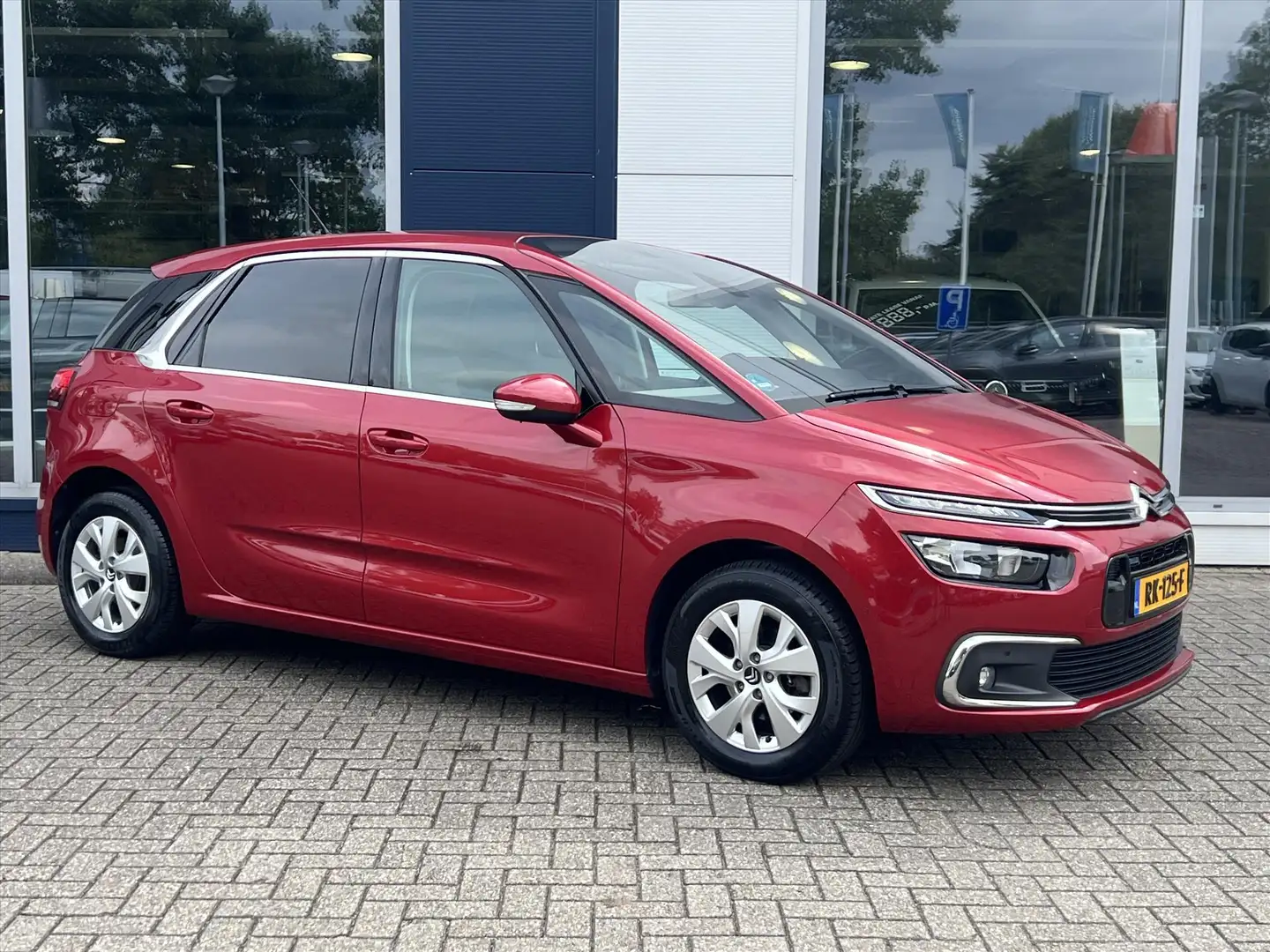 Citroen C4 Picasso 130pk Intensive | Navi | Cruise Control | Camera | Rouge - 2