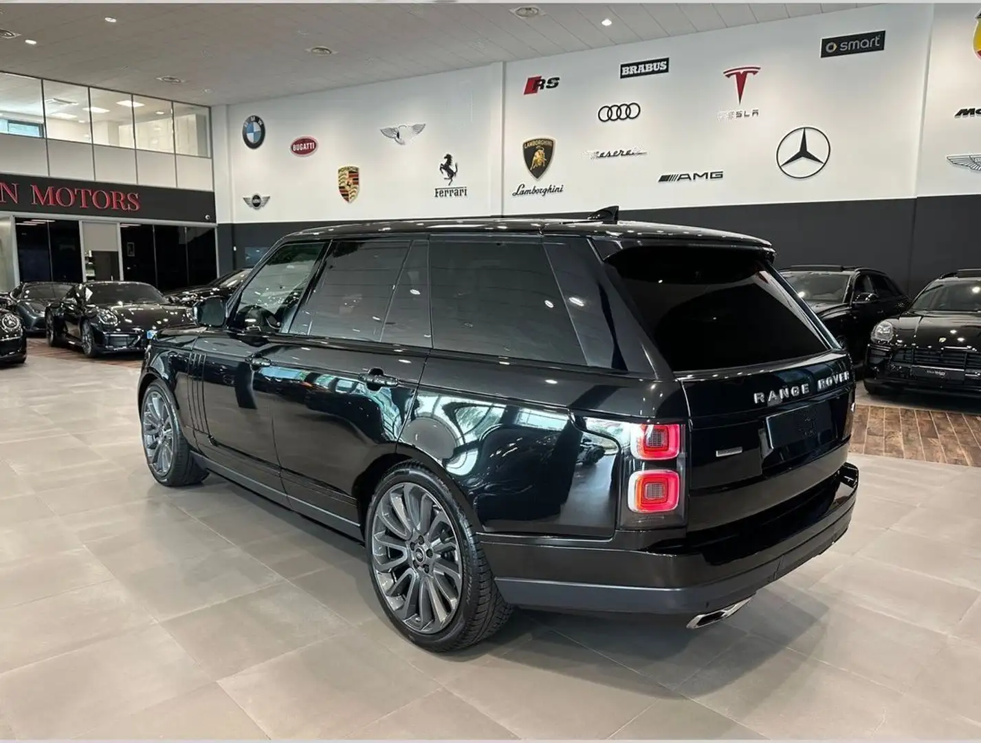 Land Rover Range Rover IV 3.0 TDV6 AUTOBIOGRAPHY SWB Negro - 2