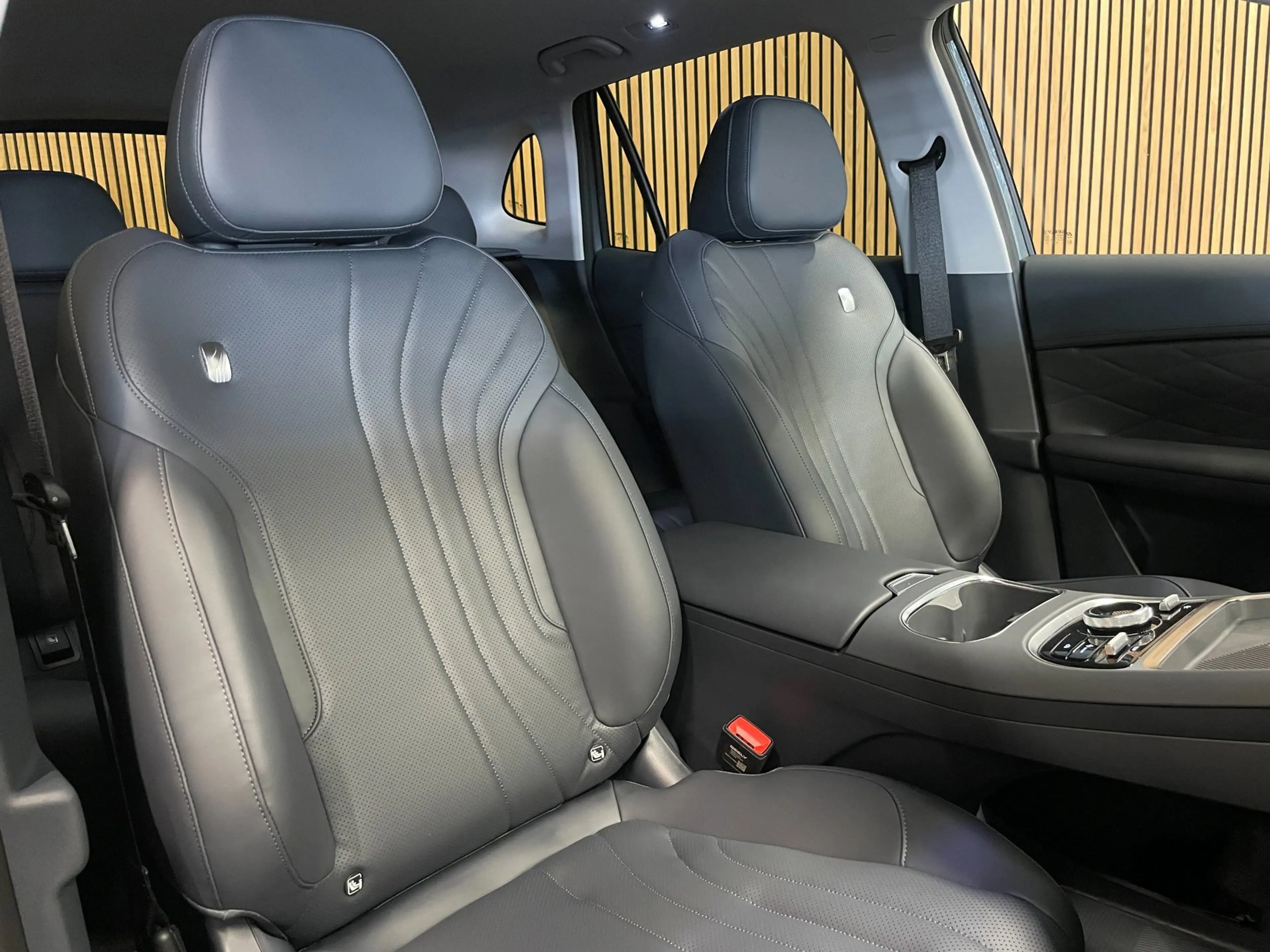 Geely Starray EM-i 1.5 Pro|PHEV|262 PK|83KM ELEKTRISCH|STARTKLAAR|360 — photo 15