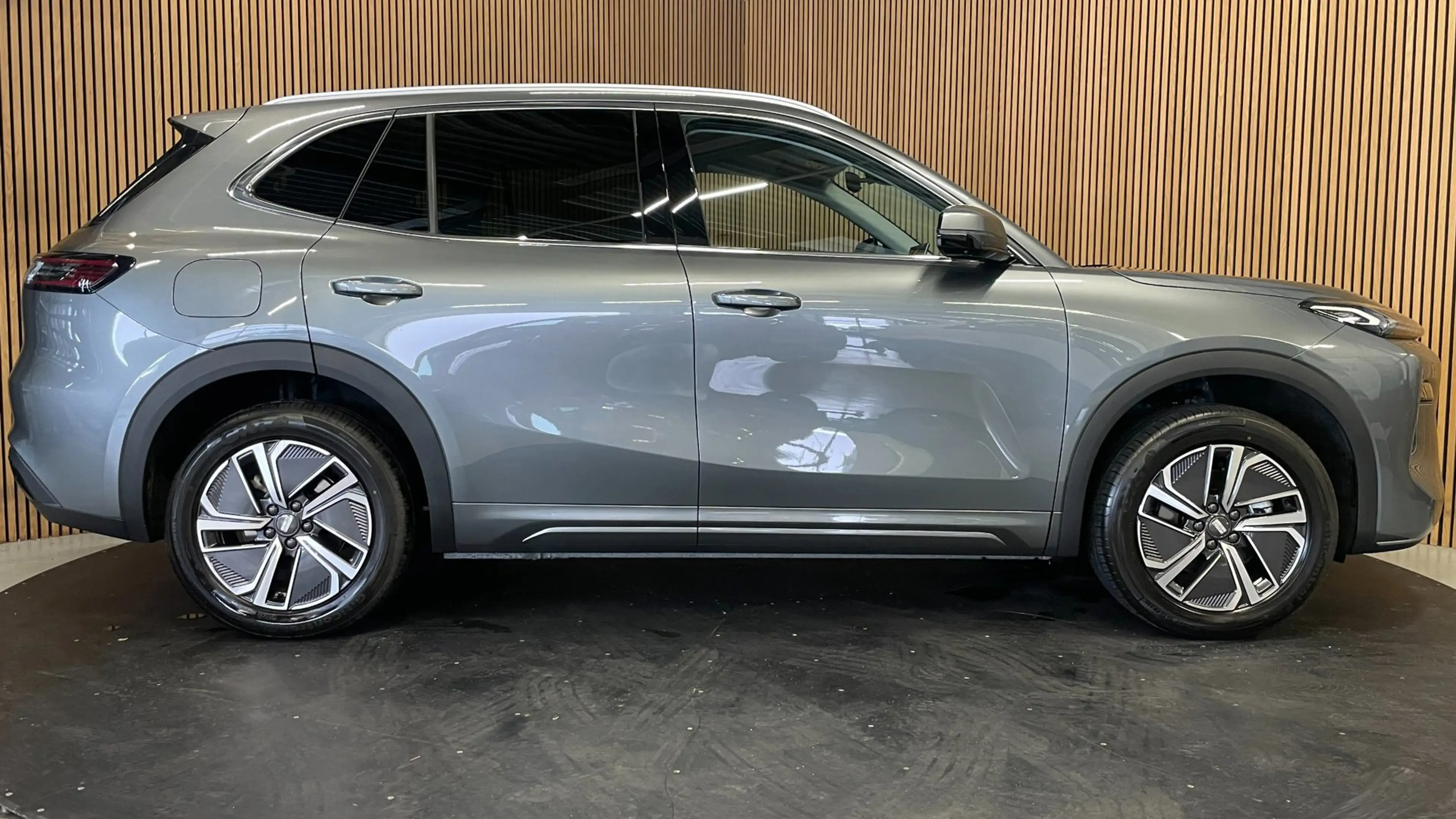 Geely Starray EM-i 1.5 Pro|PHEV|262 PK|83KM ELEKTRISCH|STARTKLAAR|360 — photo 18