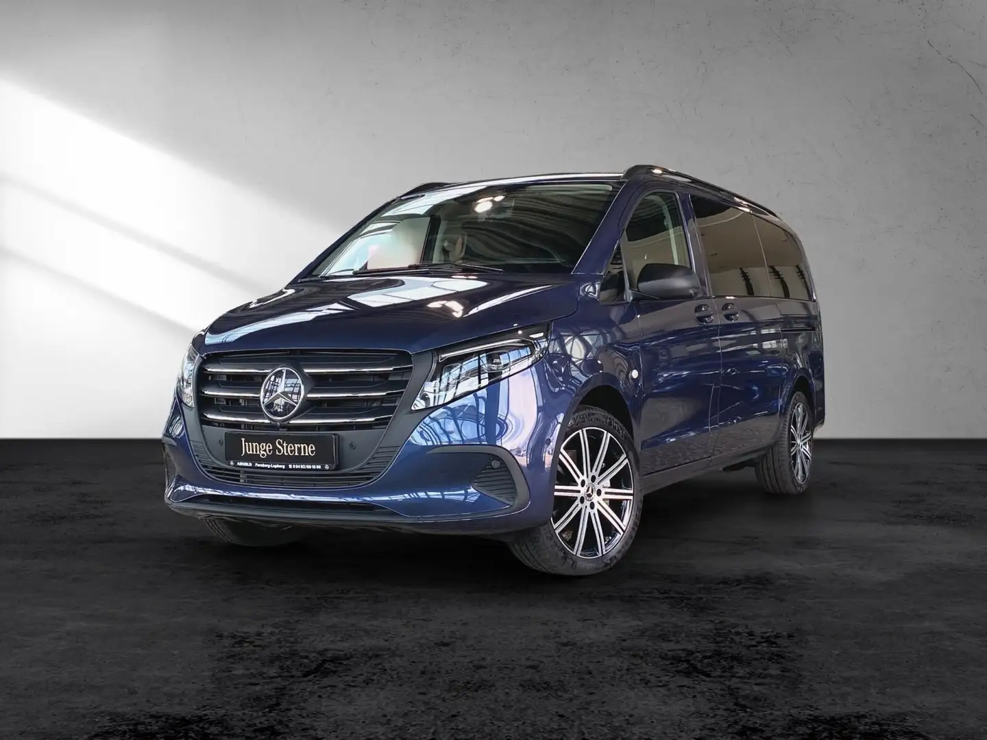 Mercedes-Benz Vito Vito 124 CDI Tourer SELECT Lang AIRM Distr 360° Blau - 2