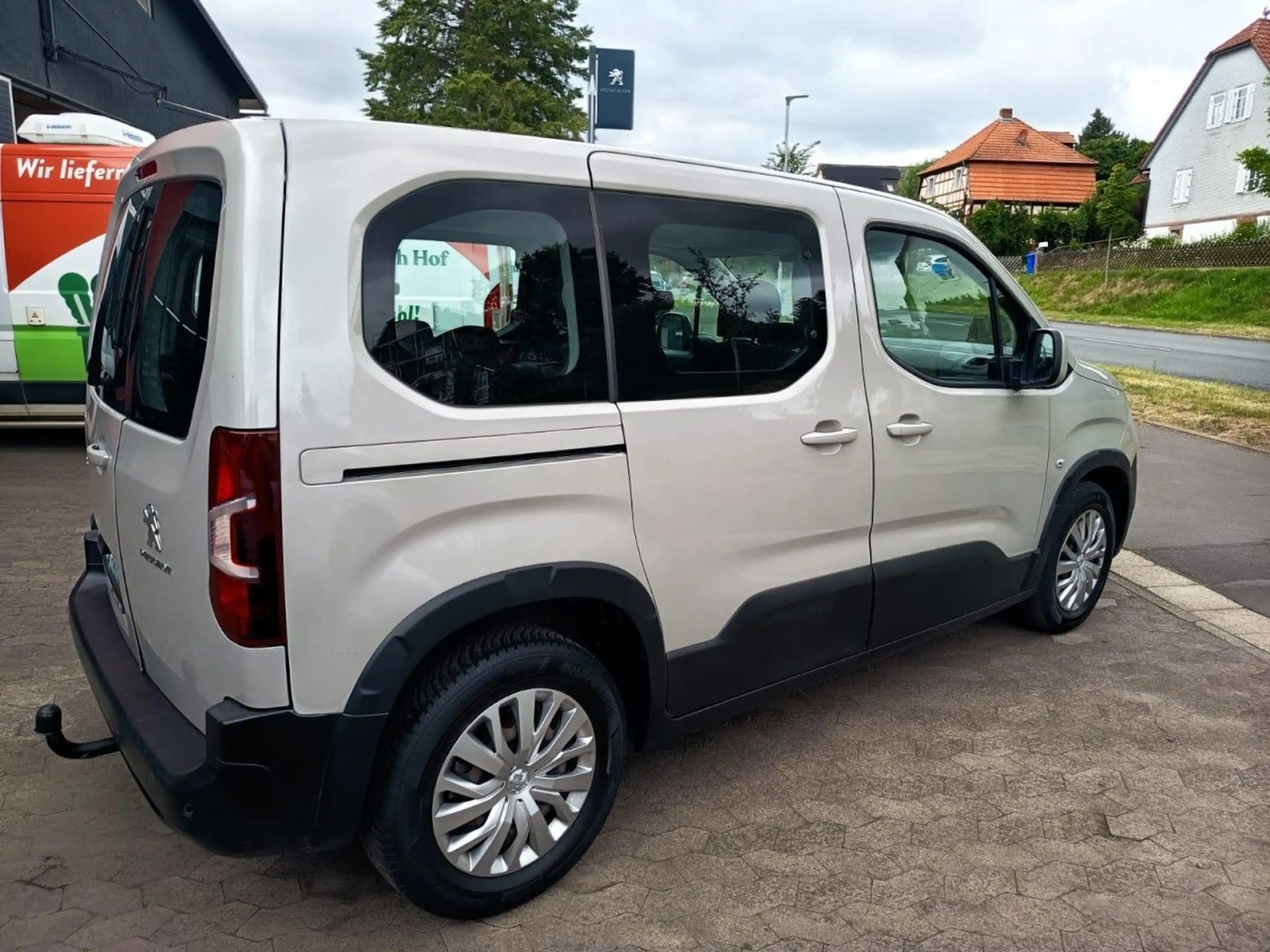 Peugeot Rifter Active L1 AHK Einparkhilfe — photo 7