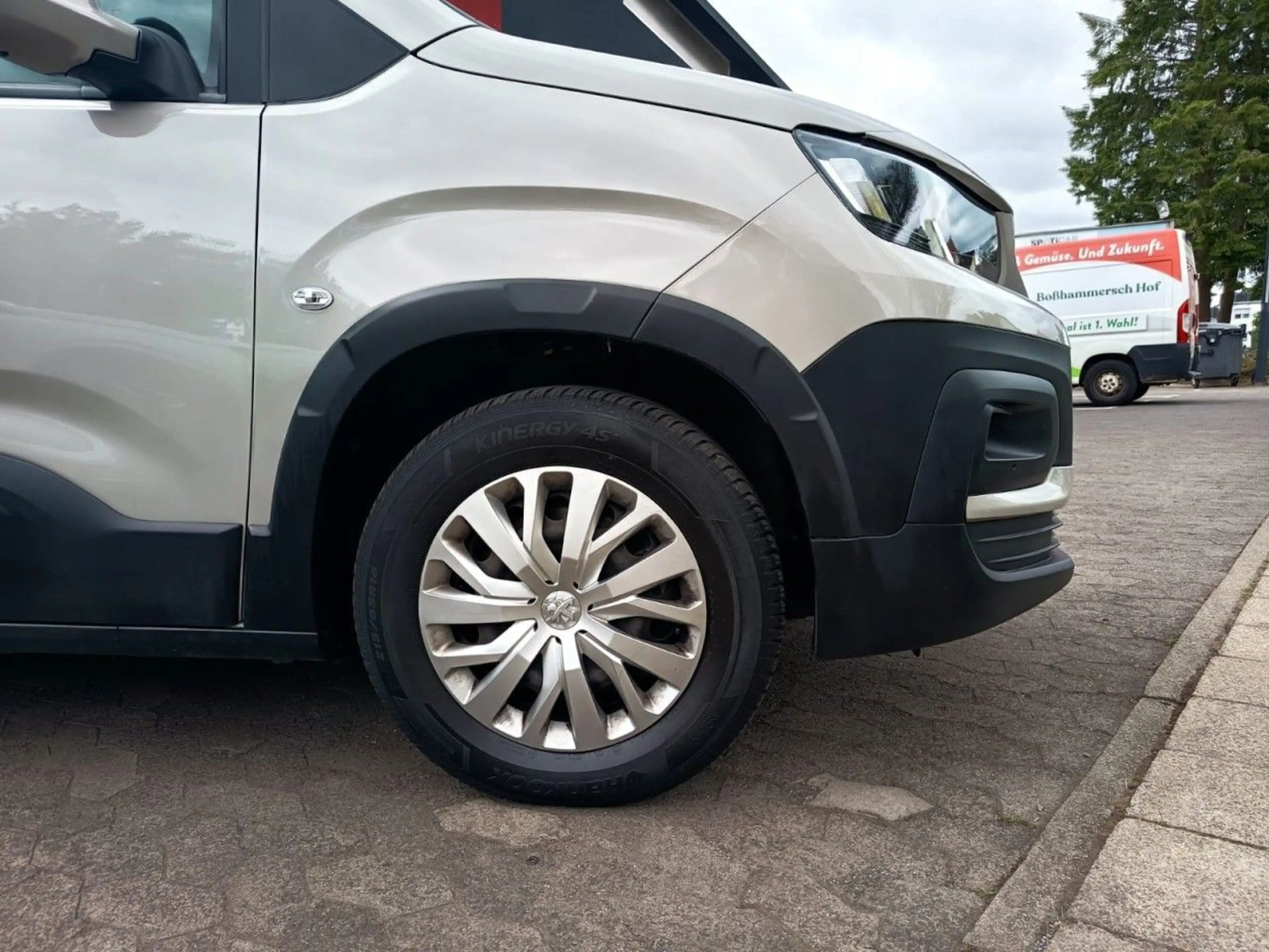 Peugeot Rifter Active L1 AHK Einparkhilfe — photo 5