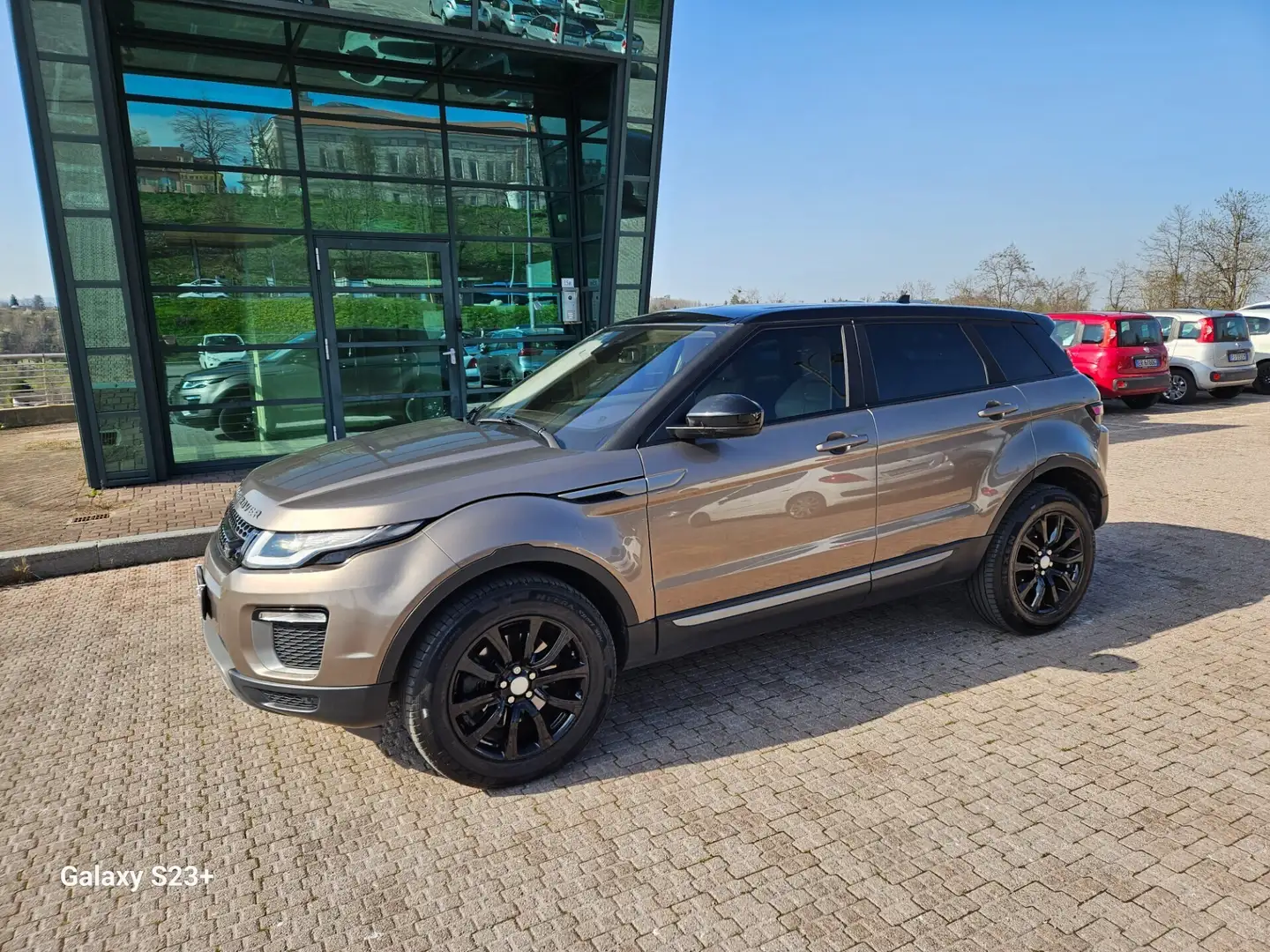 Land Rover Range Rover Evoque Range Rover Evoque E6 2.0 VALUTIAMO USATO /SCAMBIO Bronce - 1