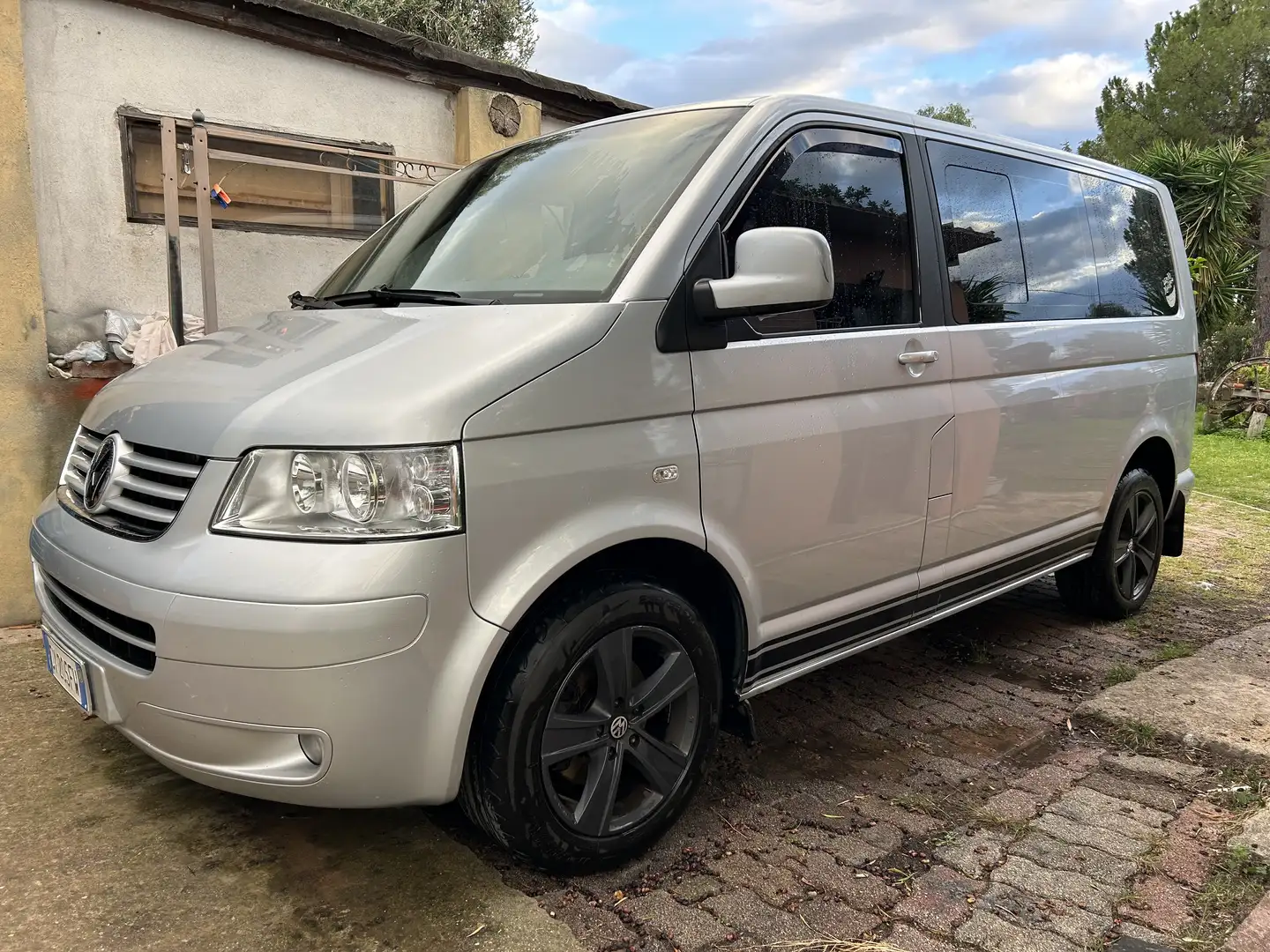 Volkswagen T5 Caravelle highline - 1