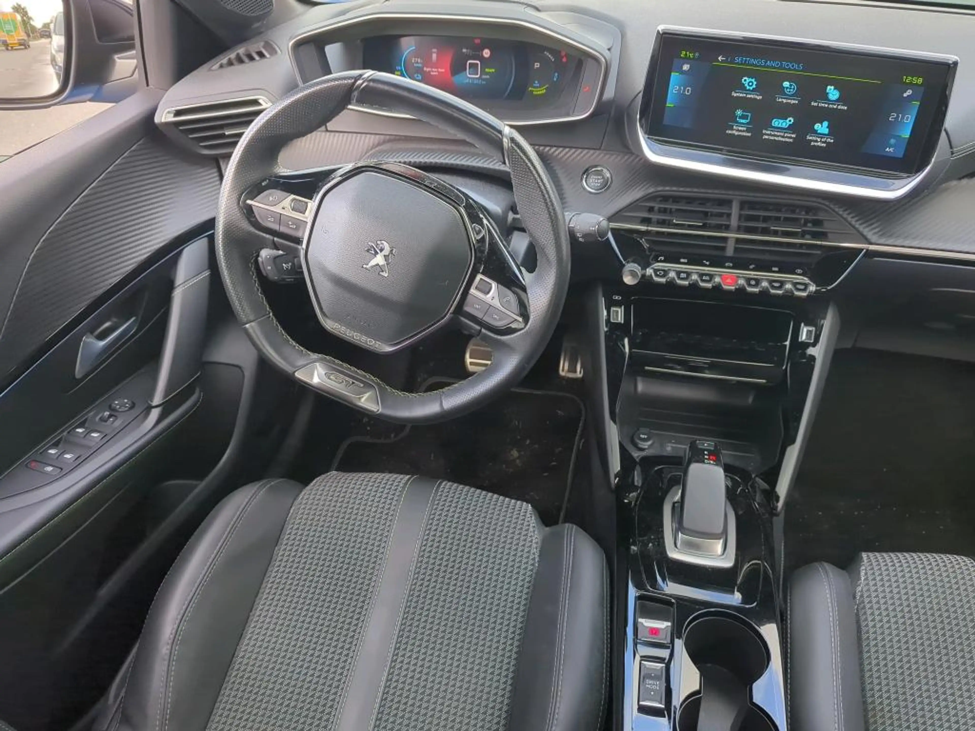Peugeot e-208 EV GT 350 50 kWh | Fase 3 laden | Panoramadak | Na — photo 5