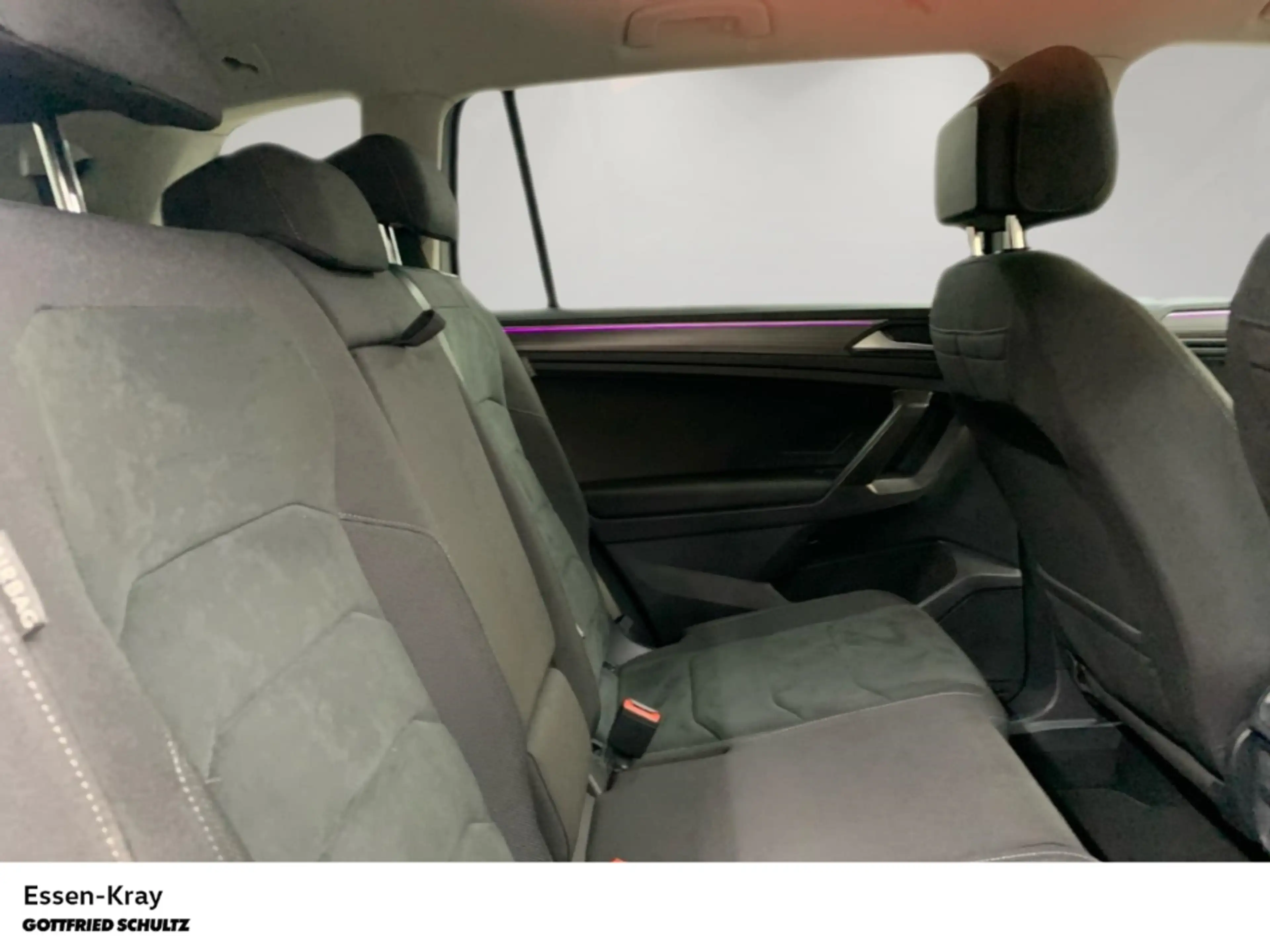 Volkswagen Tiguan Allspace Elegance 2.0 TSI DSG 4Motion — photo 7