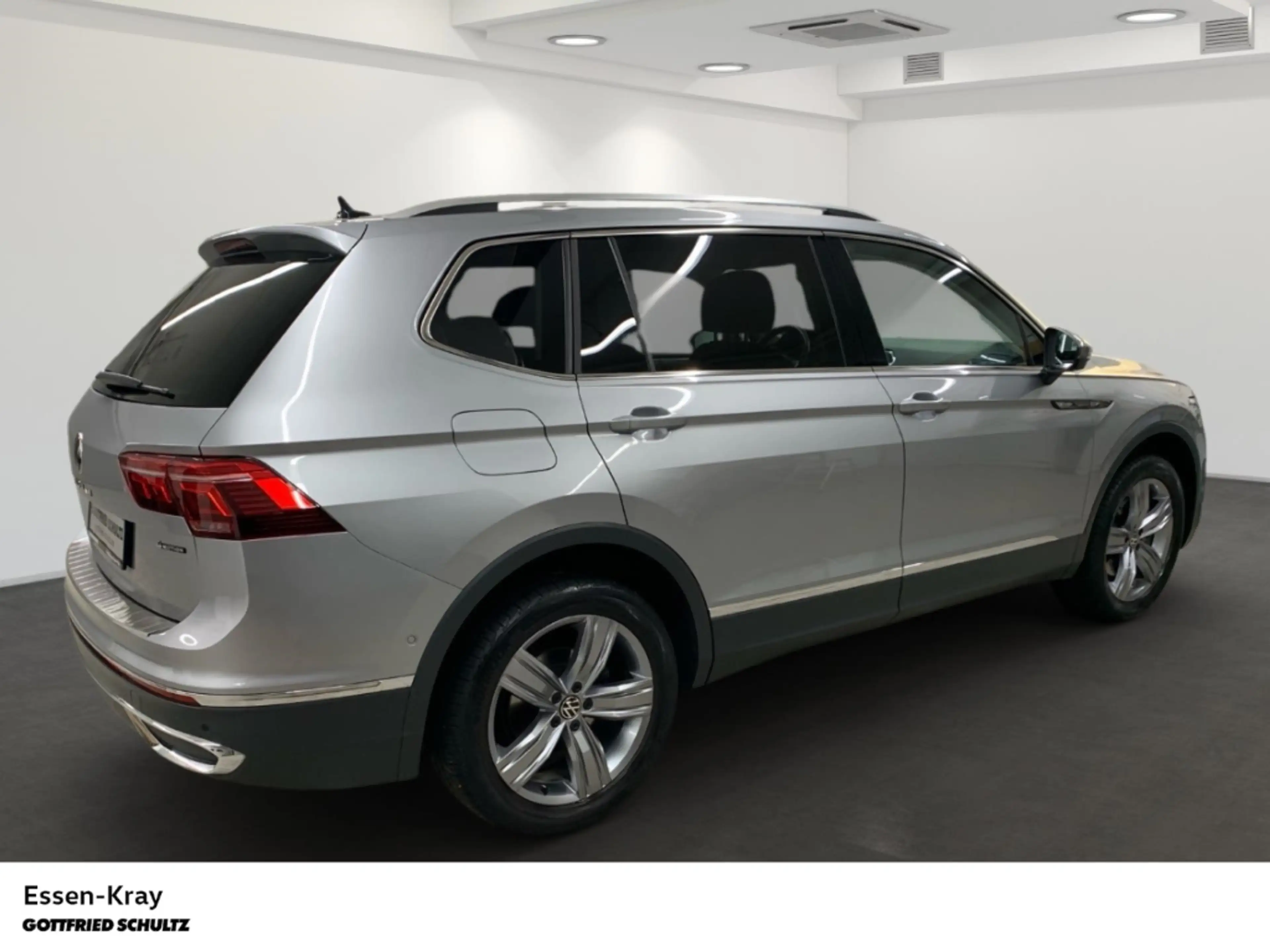 Volkswagen Tiguan Allspace Elegance 2.0 TSI DSG 4Motion — photo 4