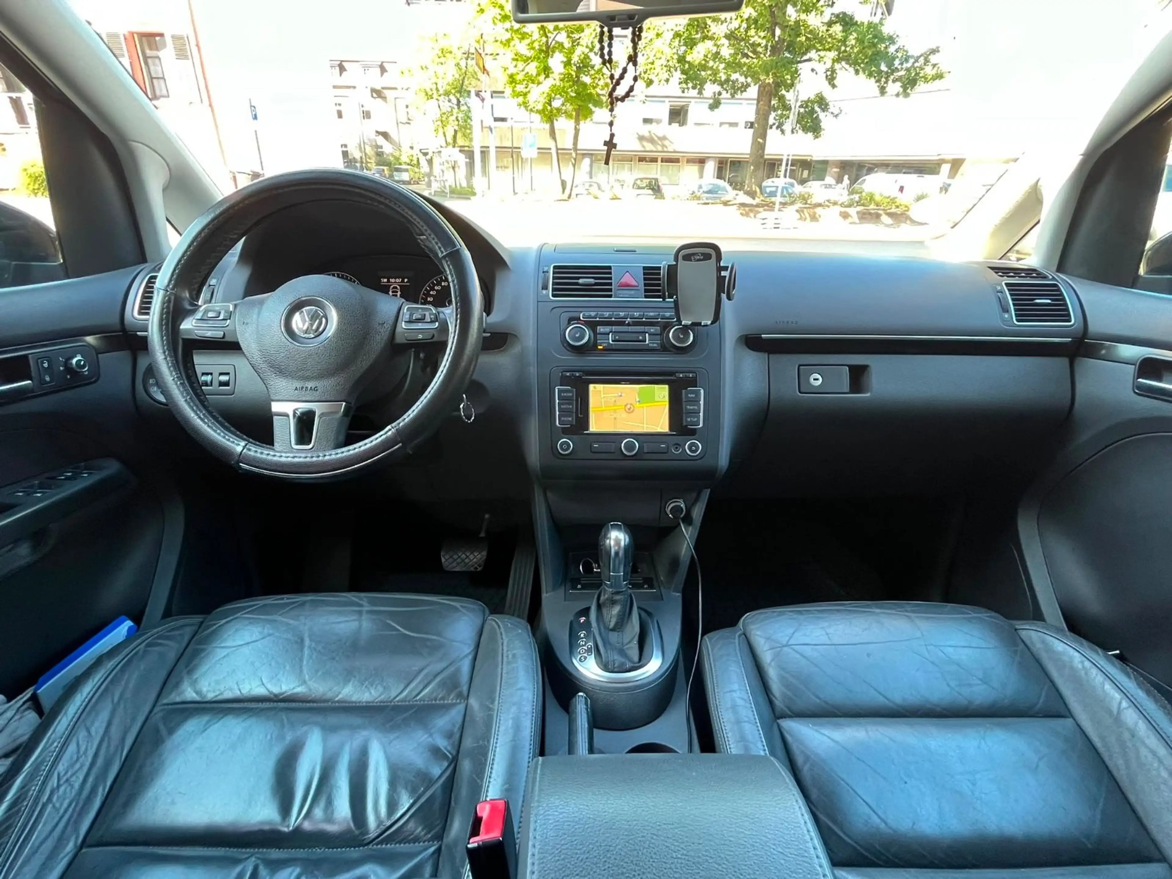 Volkswagen Touran 2,0 TDI 170PS Highline,7.STZE, LEDER — photo 9