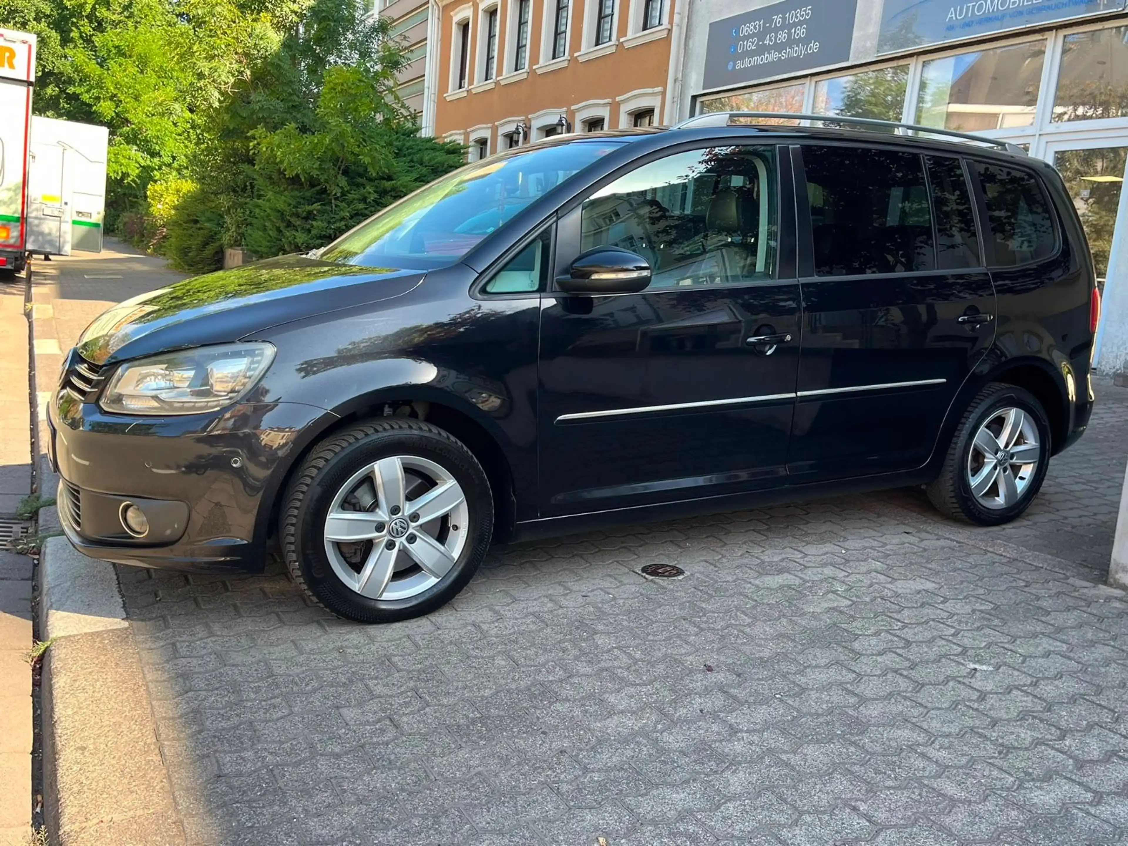 Volkswagen Touran 2,0 TDI 170PS Highline,7.STZE, LEDER — photo 5