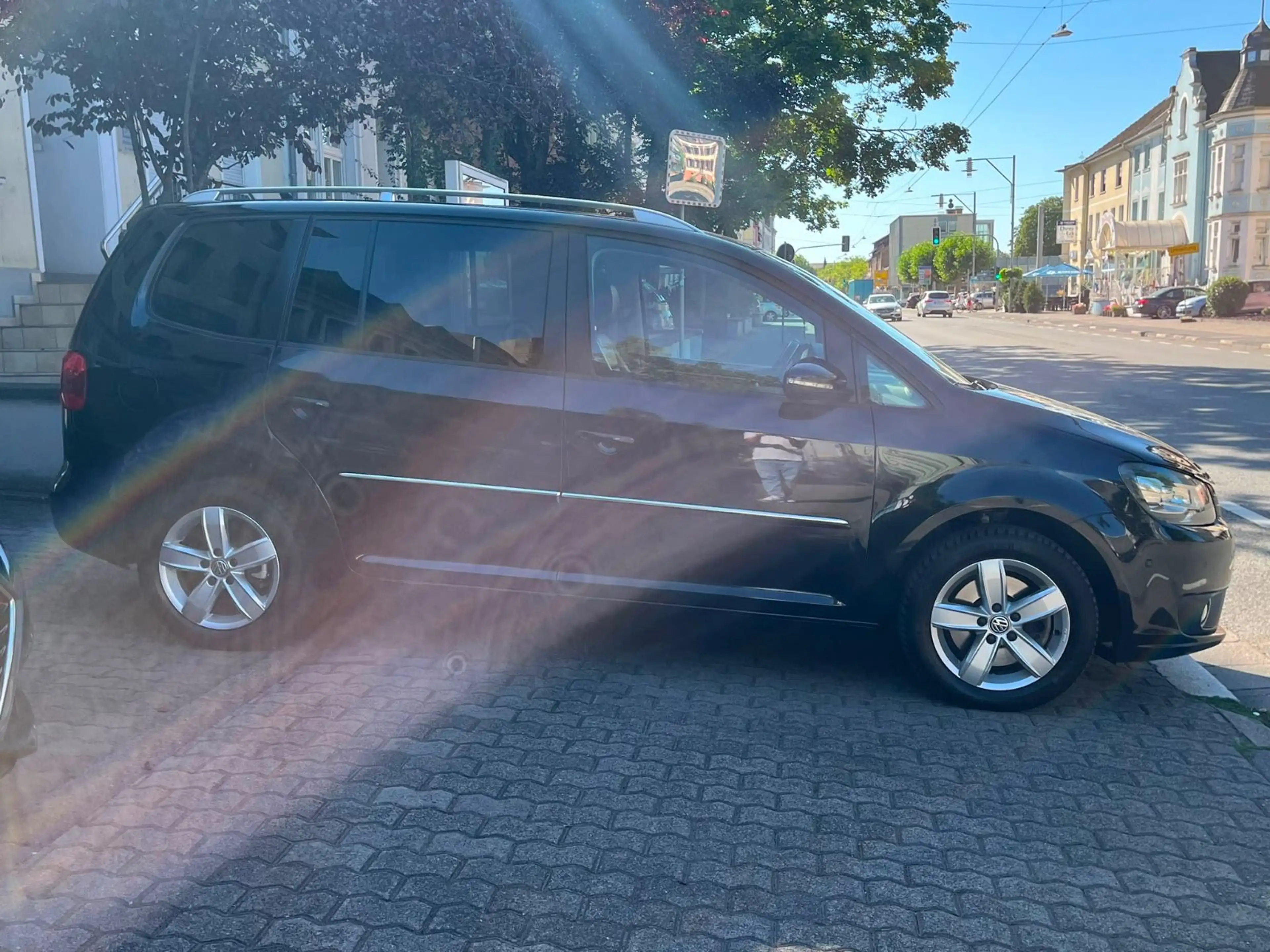 Volkswagen Touran 2,0 TDI 170PS Highline,7.STZE, LEDER — photo 4