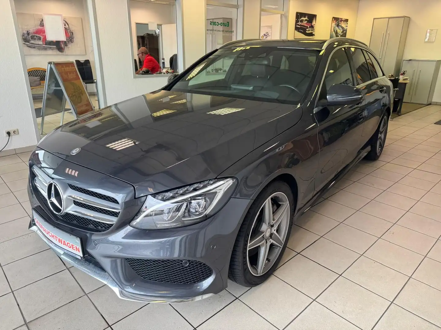 Mercedes-Benz C 300 T-Modell/AMG LINE/PANORAMA/NAVI/BURMESTER Grijs - 1