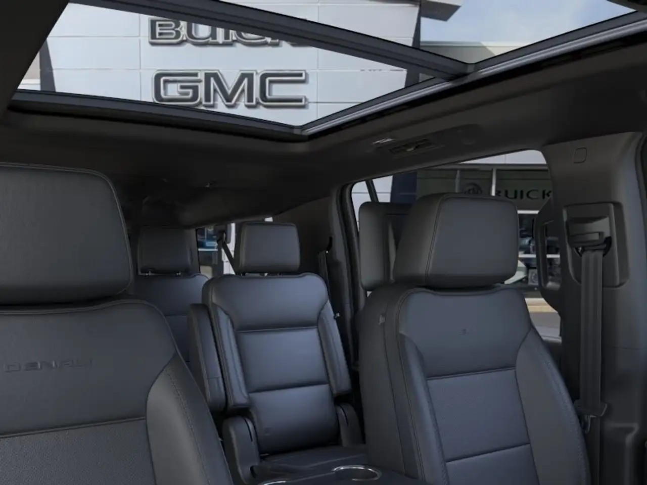 GMC Yukon снимка GMC Yukon