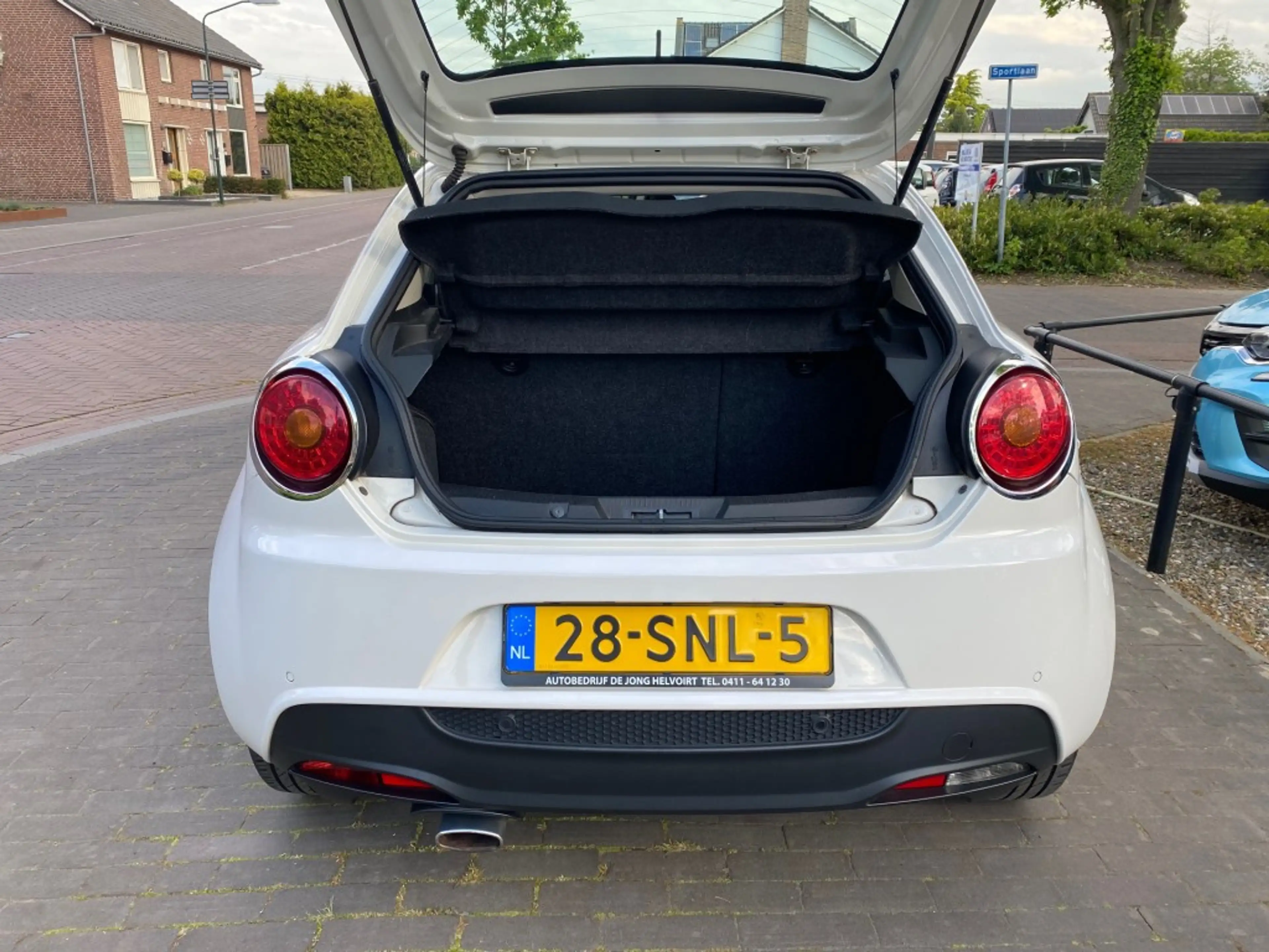 Alfa Romeo MiTo 1.4 DISTINCTIVE / AIRCO-ECC / CRUISE CTR. / BLUETO — photo 15