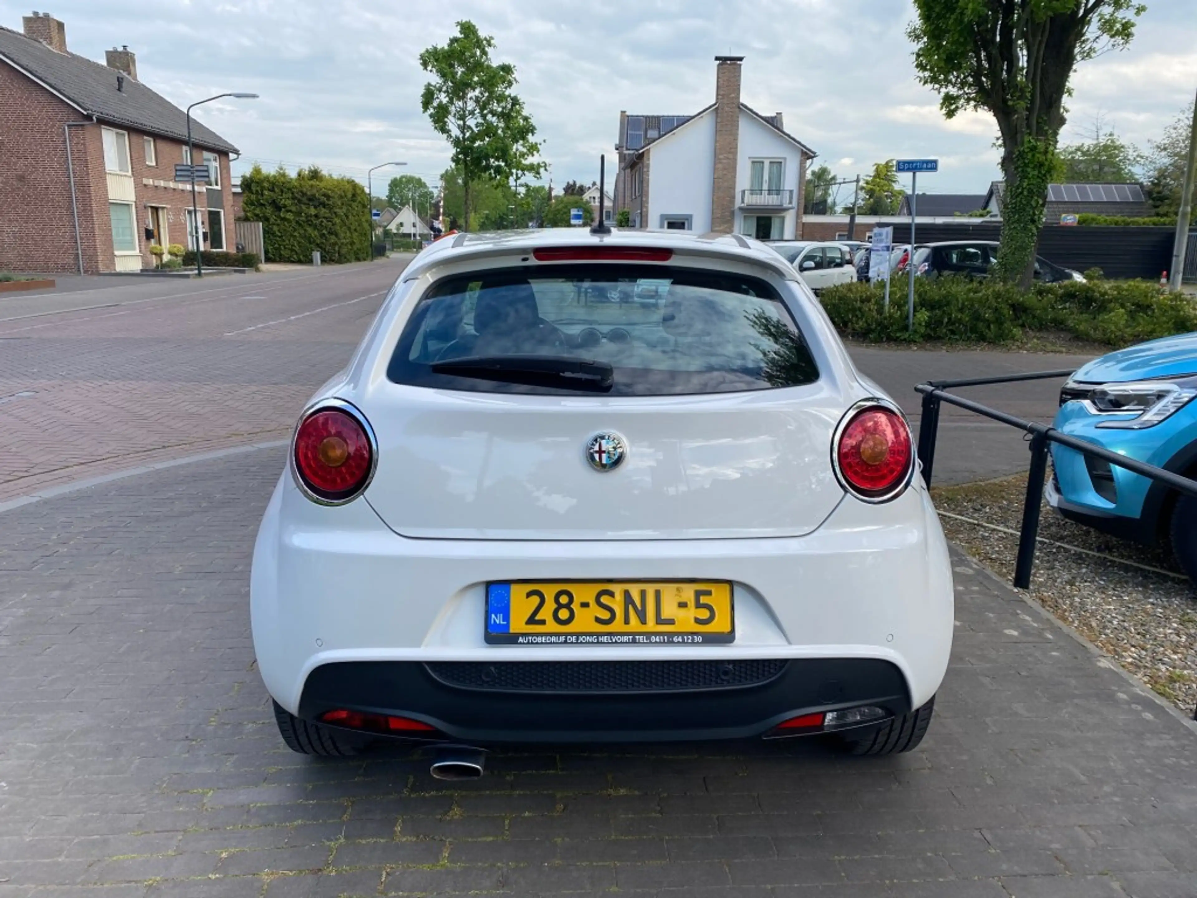 Alfa Romeo MiTo 1.4 DISTINCTIVE / AIRCO-ECC / CRUISE CTR. / BLUETO — photo 5
