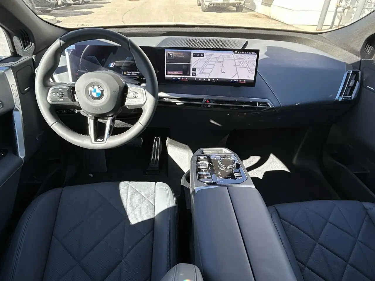 BMW iX снимка BMW iX