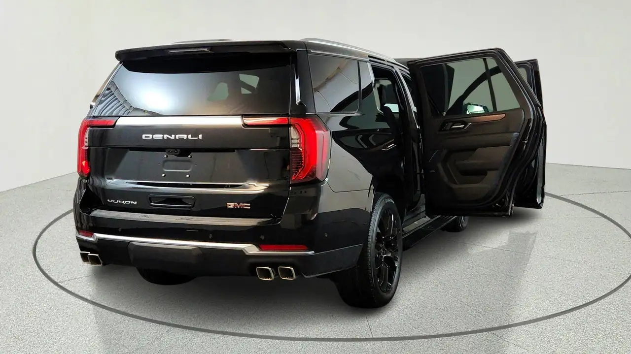 GMC Yukon снимка GMC Yukon