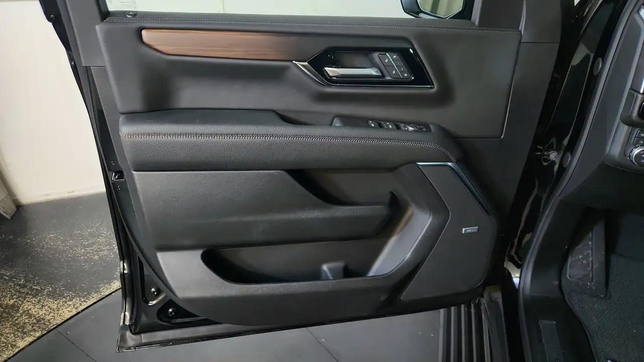 GMC Yukon снимка GMC Yukon