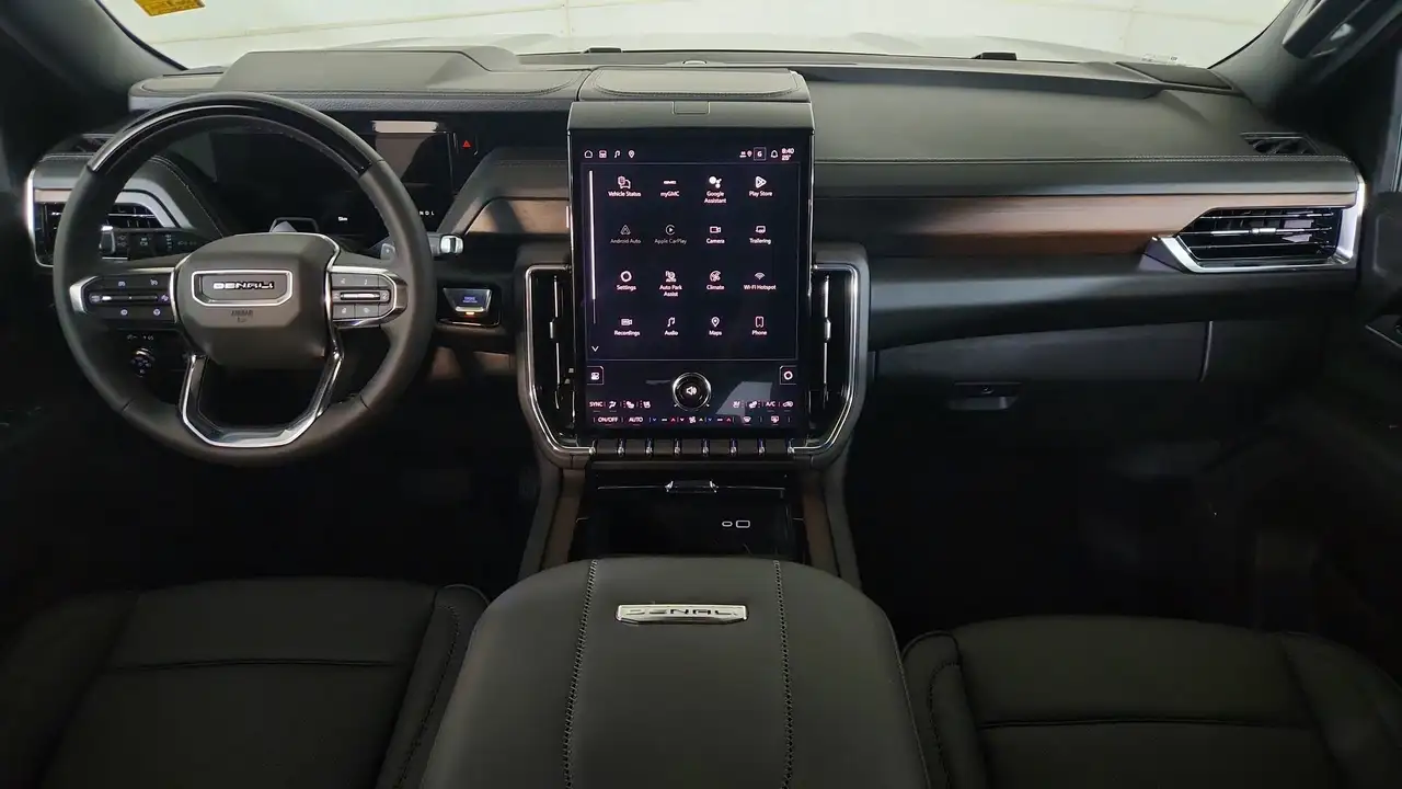 GMC Yukon снимка GMC Yukon
