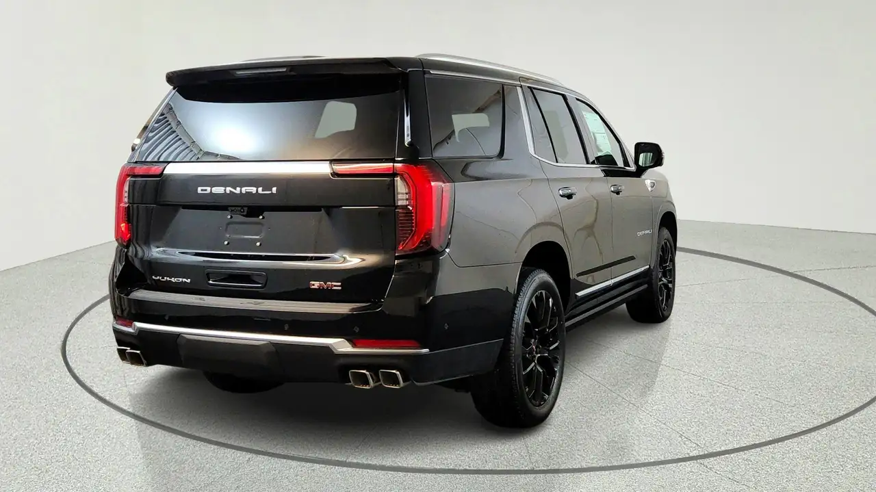 GMC Yukon снимка GMC Yukon