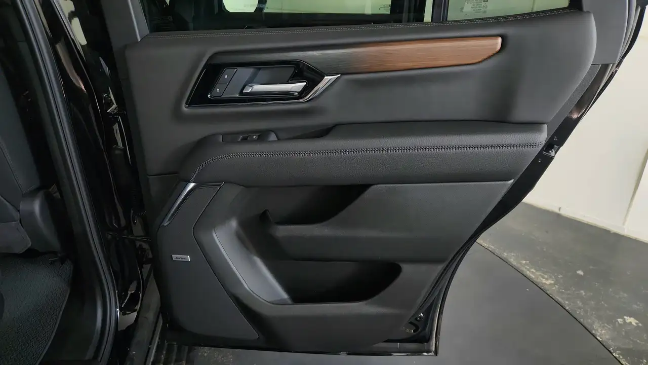 GMC Yukon снимка GMC Yukon