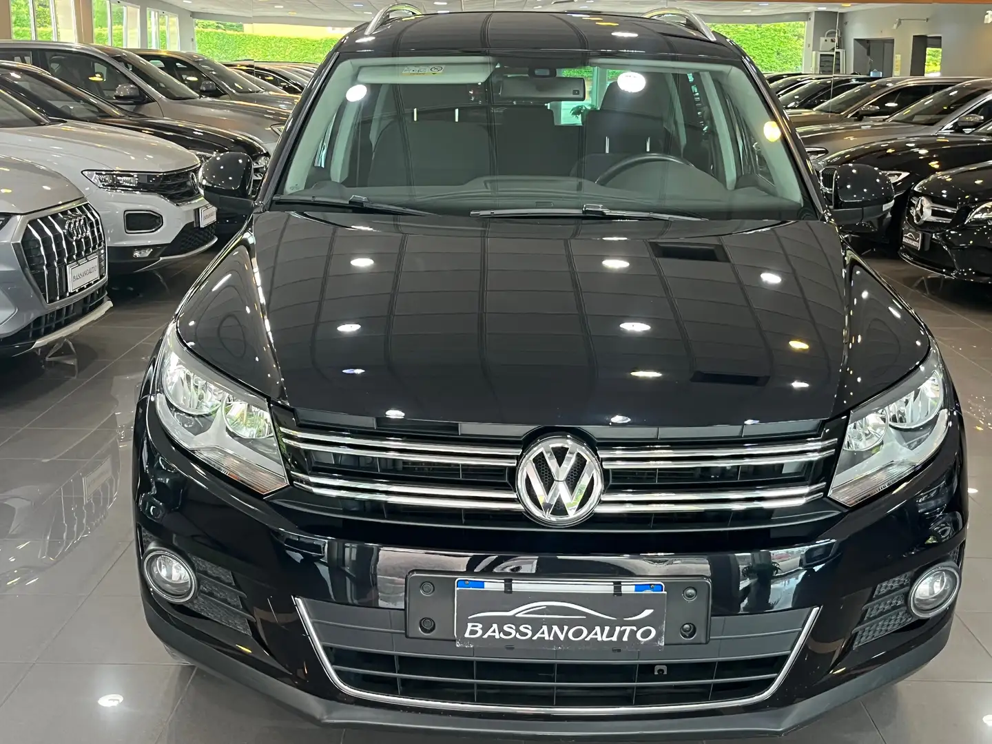 Volkswagen Tiguan 2.0 tdi bm Sport EURO 6 ! Nero - 2